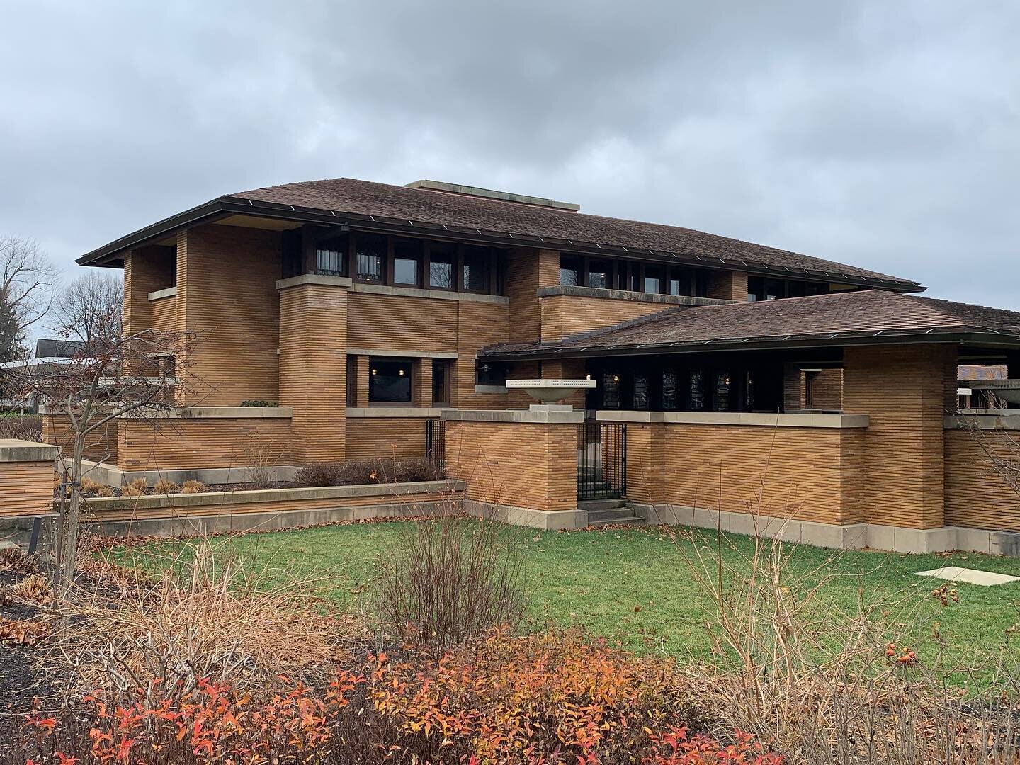 Hey folks were back in the shop regular hours Thursday, Friday and Saturday 11 to 5 and by appointment. Here&rsquo;s some shots from a couple weeks ago at the amazing Frank Lloyd Wright Martin House in Buffalo. Unfortunately, they wouldn&rsquo;t let 