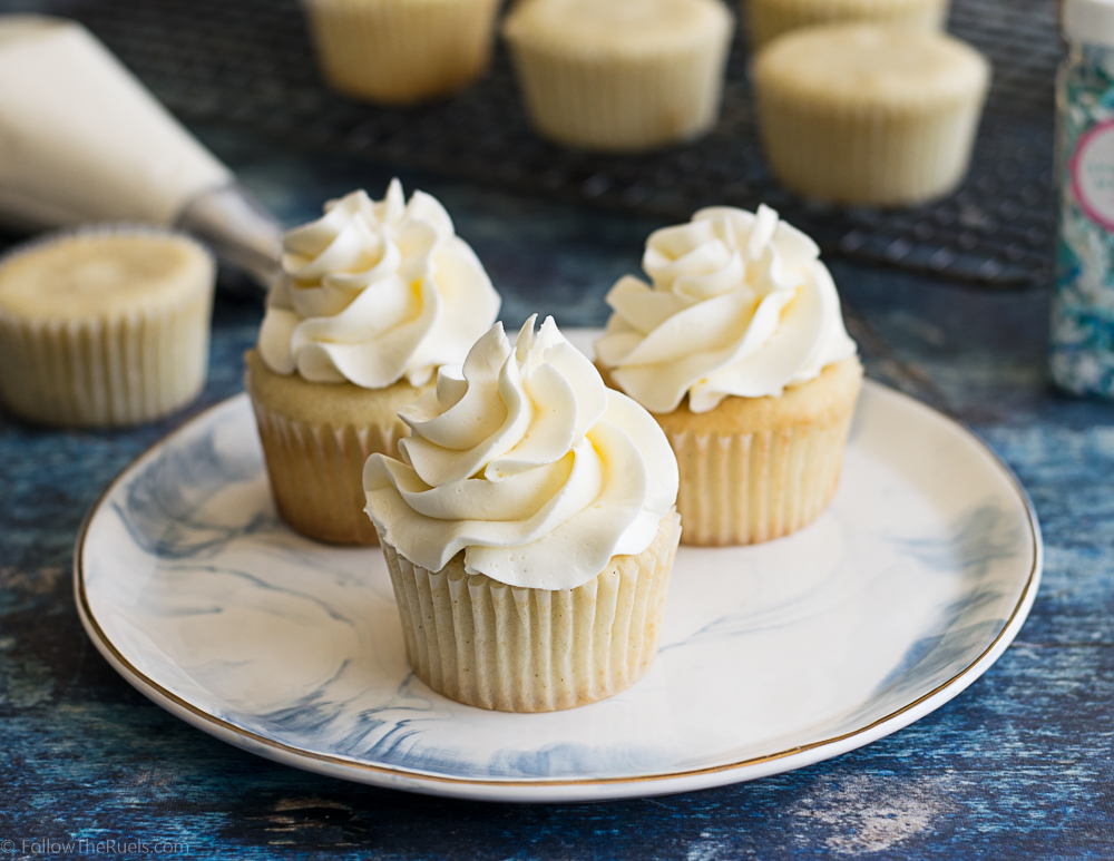 Classic Vanilla Cupcakes – Leite's Culinaria