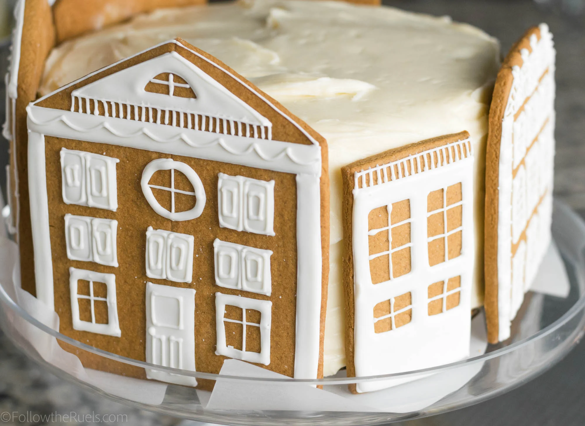 Gingerbread-Village-Cake-12.jpg