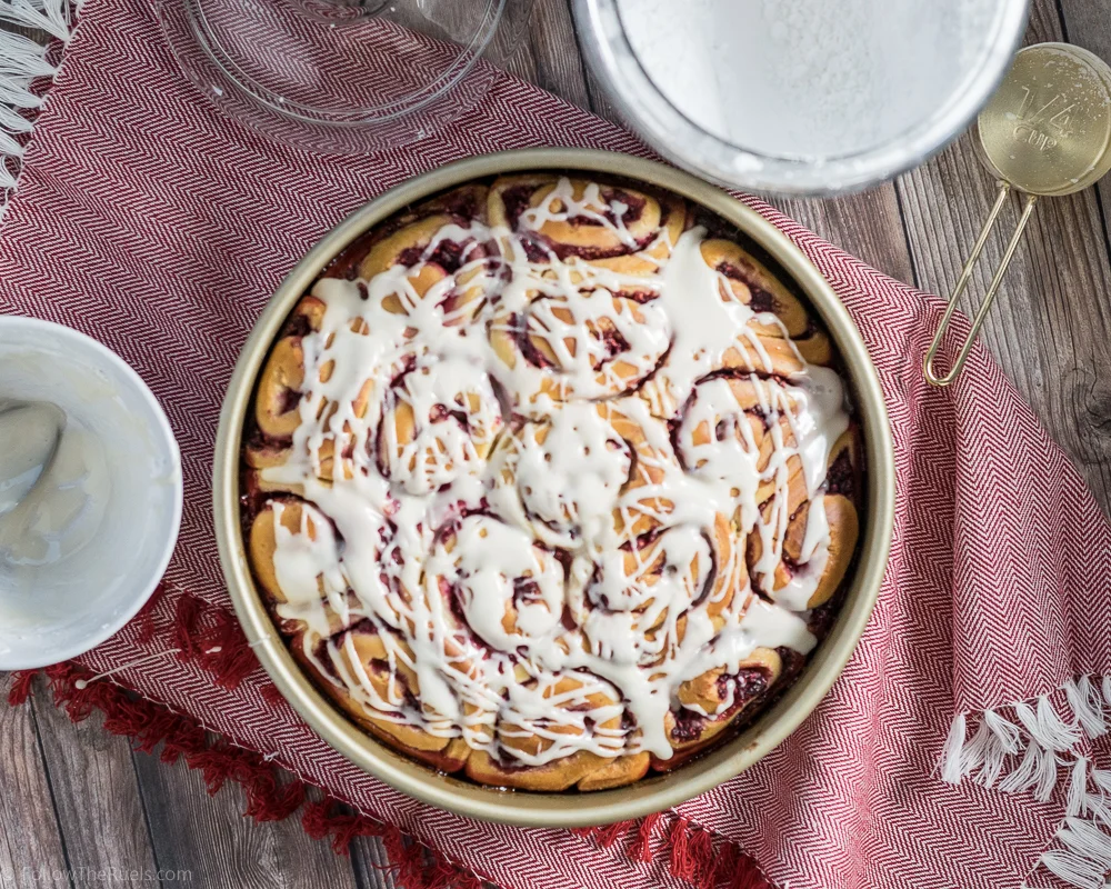 Raspberries-Sweet-Rolls-12.jpg