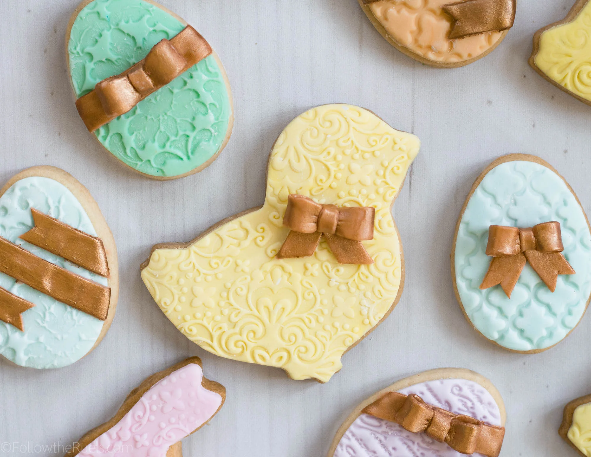 Embossed Fondant Cookies for Easter — Honey Blonde