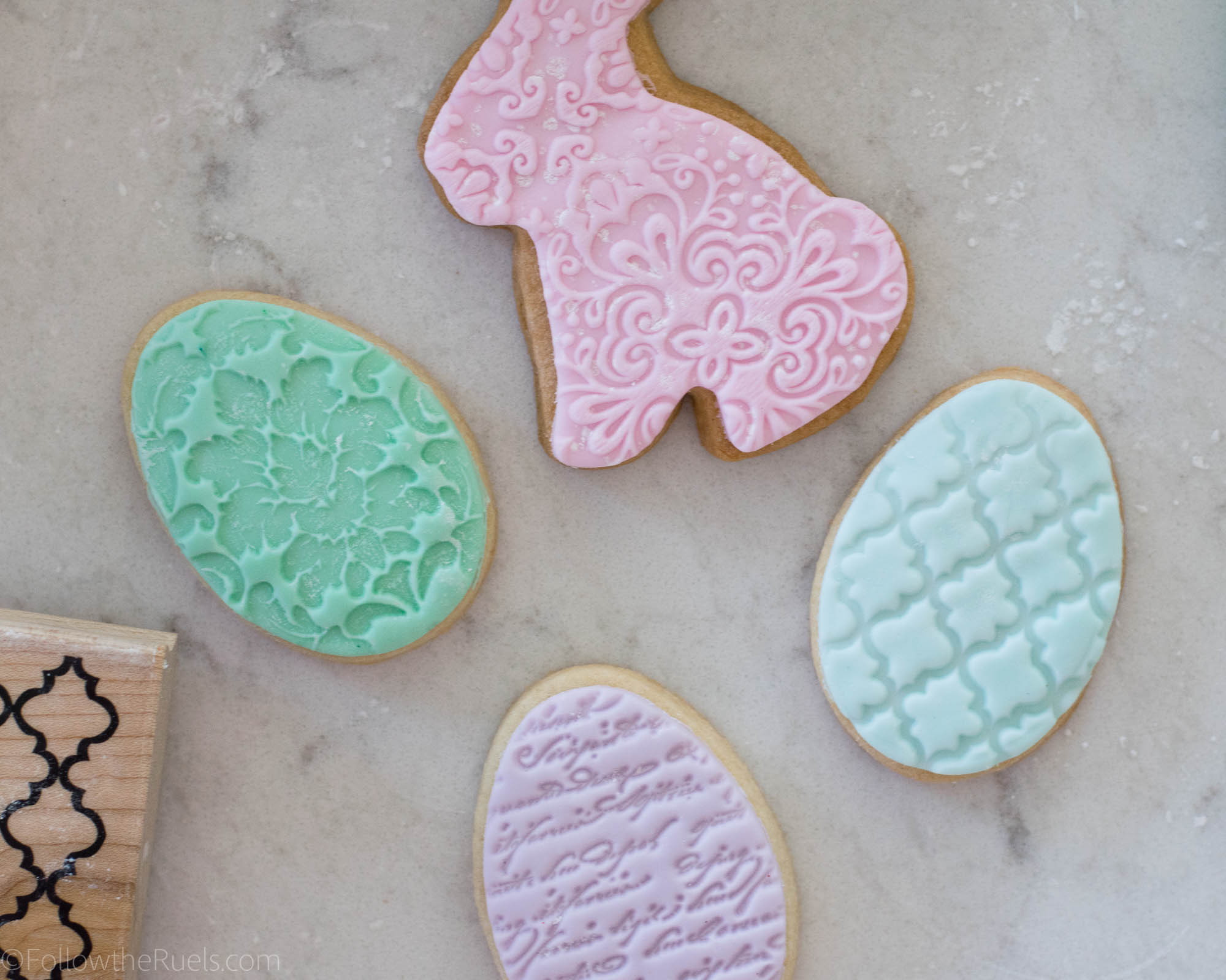 Details about   Happy Easter Fondant Embosser or Cookie Stamp Easter Day Icing Frosting 