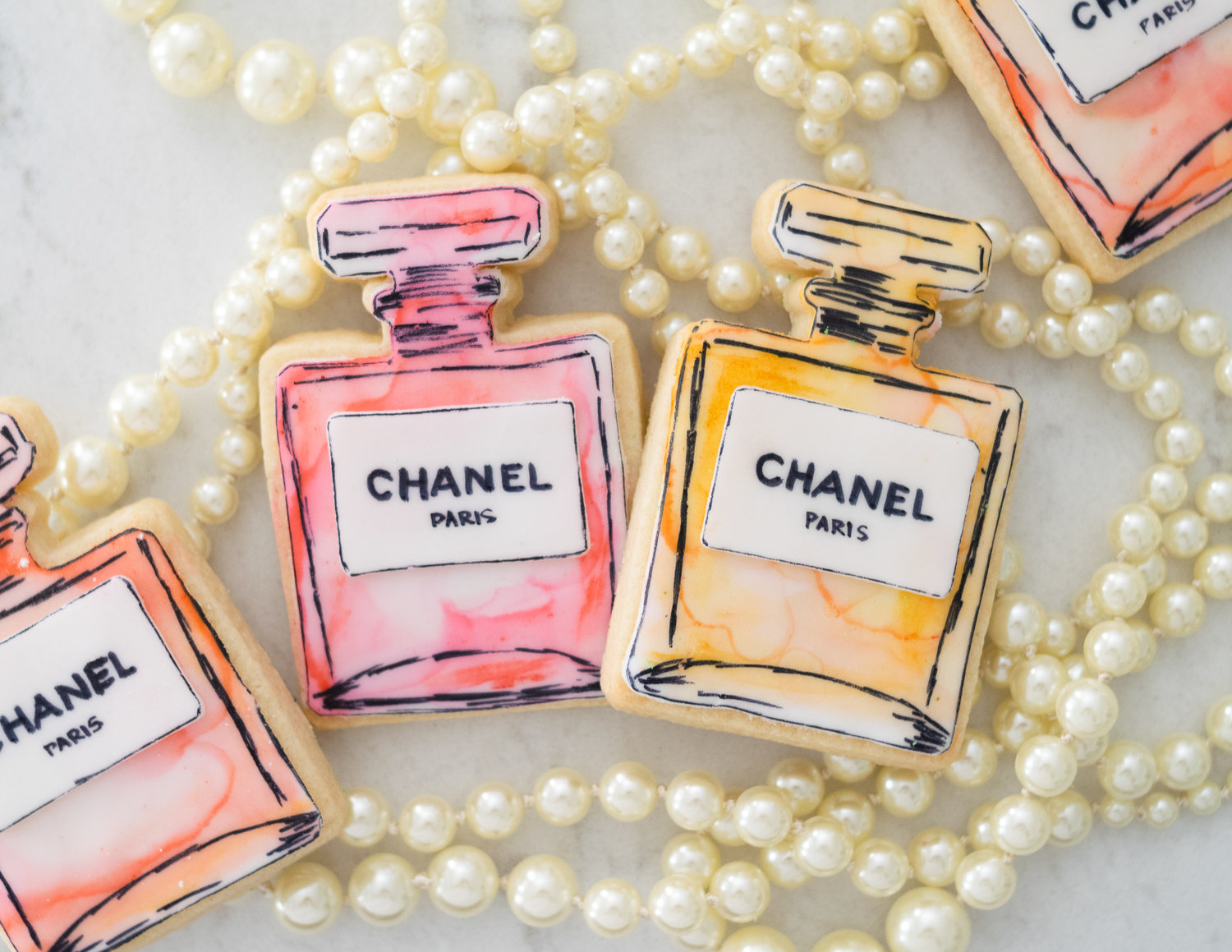 Chanel — Cookie Tutorials — Honey Blonde
