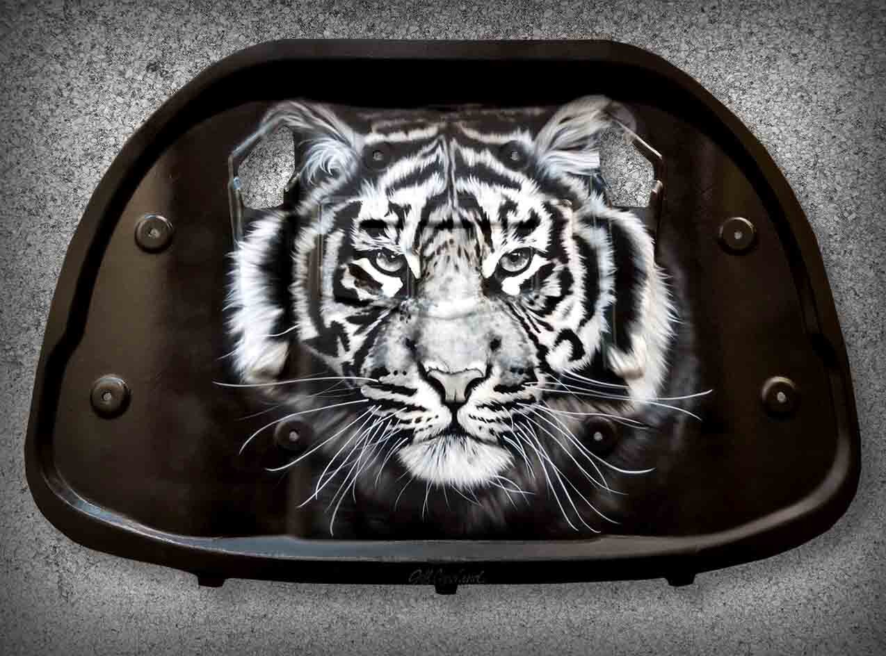 2018 Camaro Hood Linet Tiger.jpg