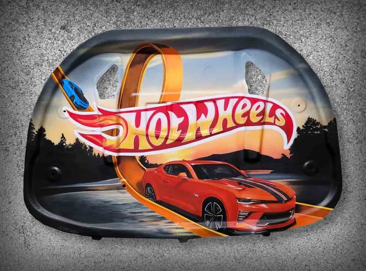 Hot Wheels camaro airbrush hood liner.jpg