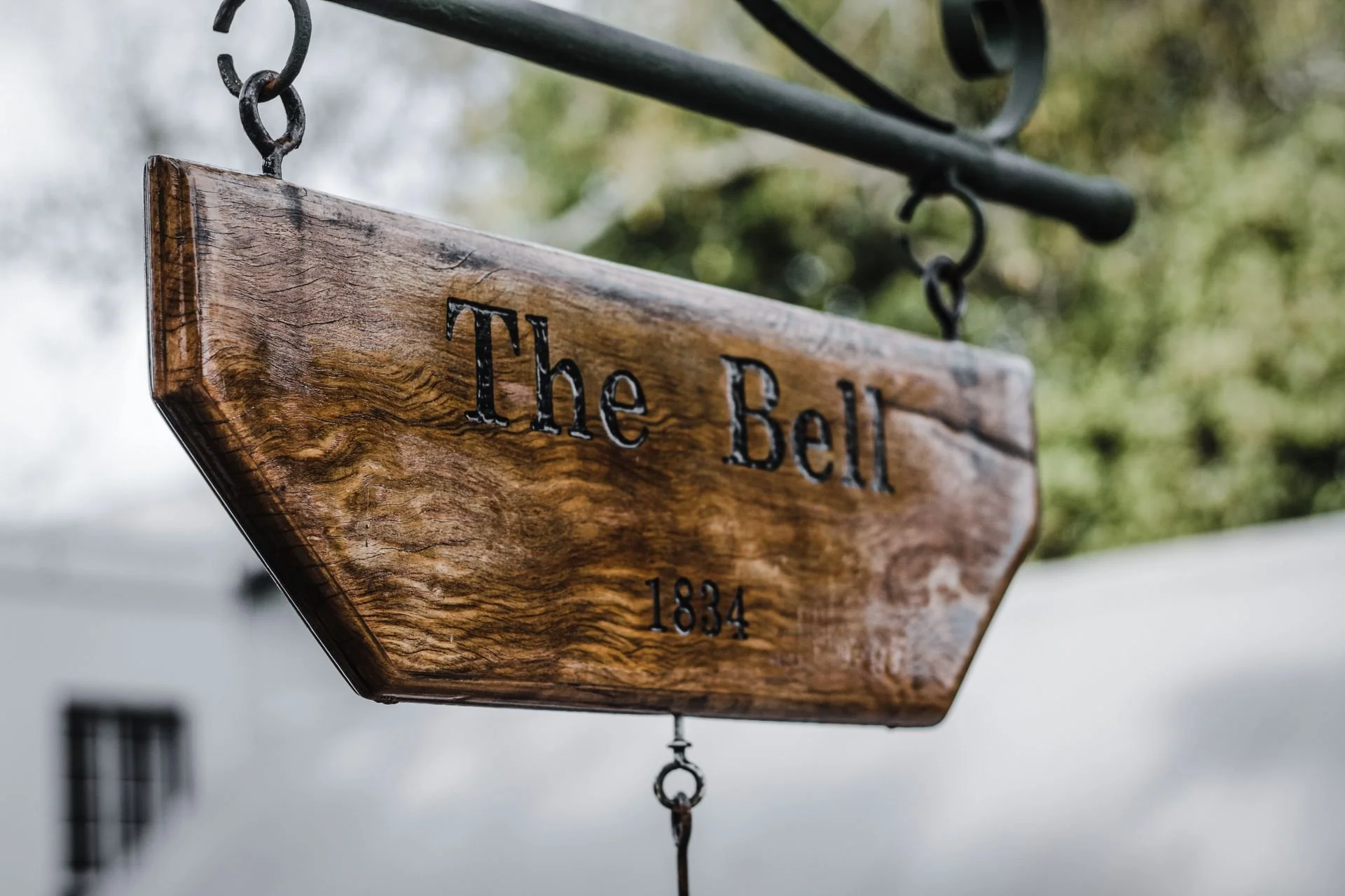When to Choose Engraved Signage Over Printed Signs for Your Perth Business