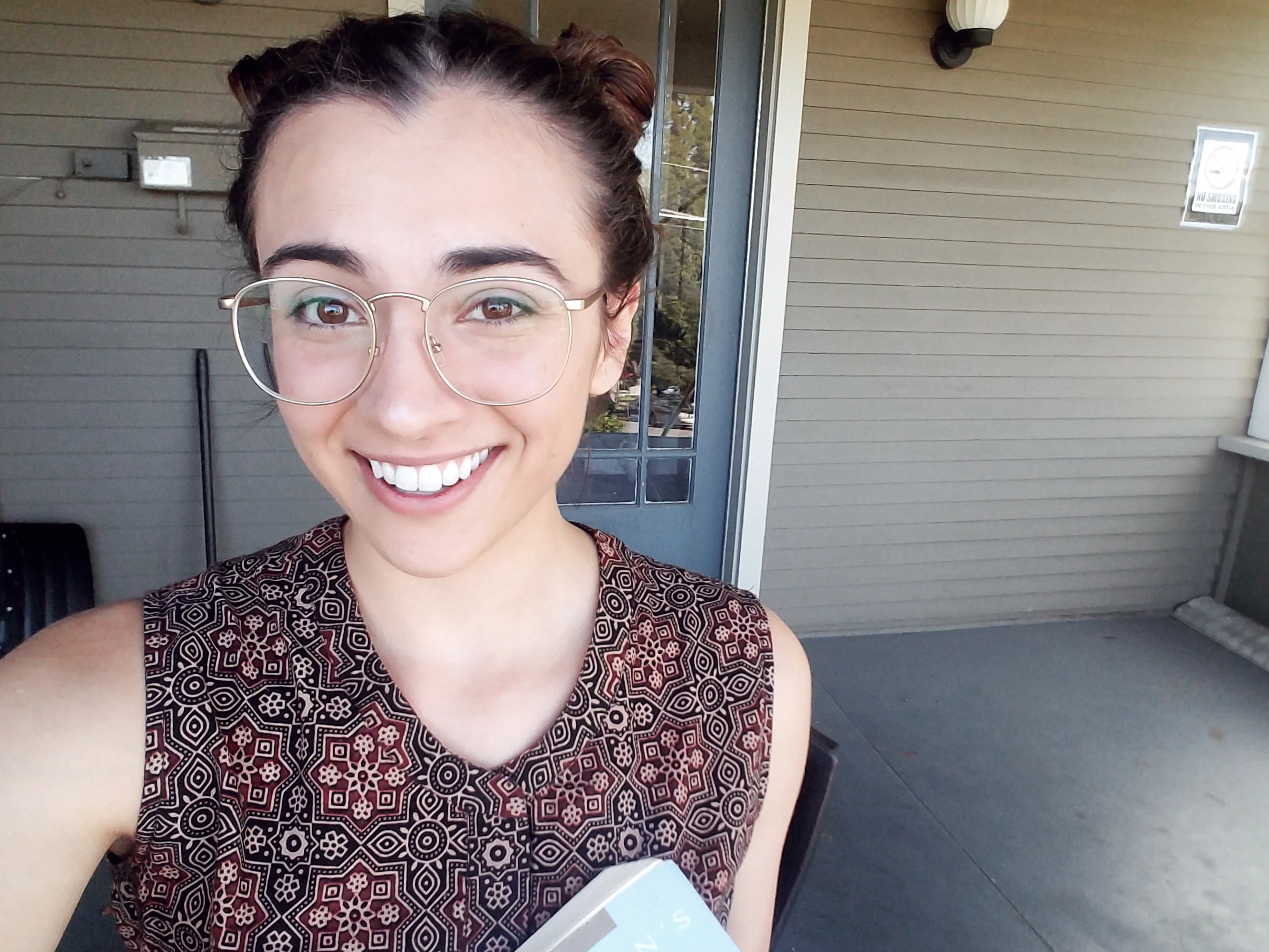 Linnea Headshot 6.13.18.jpg