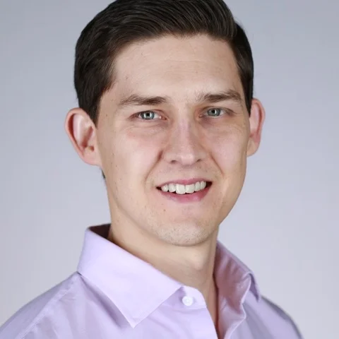 Adam_Wong Headshot.jpg