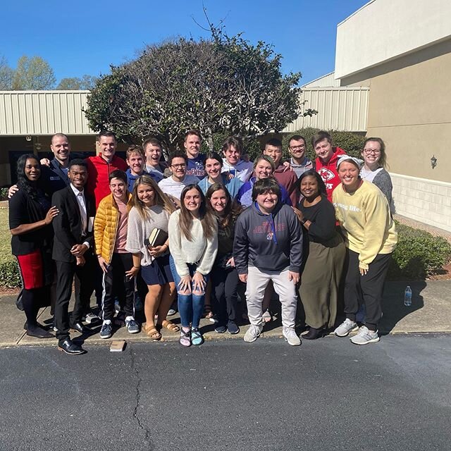 What are you doing for Spring Break? Well this group from the University of Kansas and YoungLife Kansas was in Mississippi and Florida. They are pictured with CEO @mesonly1. Give back, serve, and make a difference! #HappenMakers #HM20 #GBTCMissions