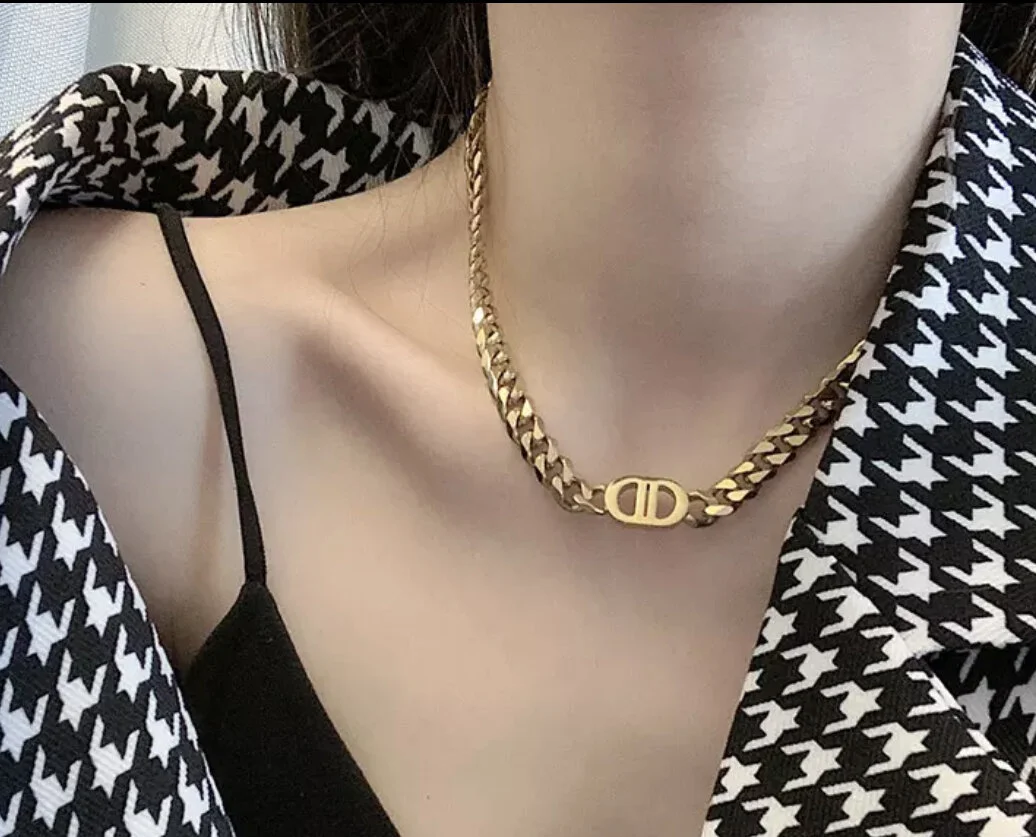 0331A9DA-F9D7-4F2C-9ADC-E9963C6C0BAD