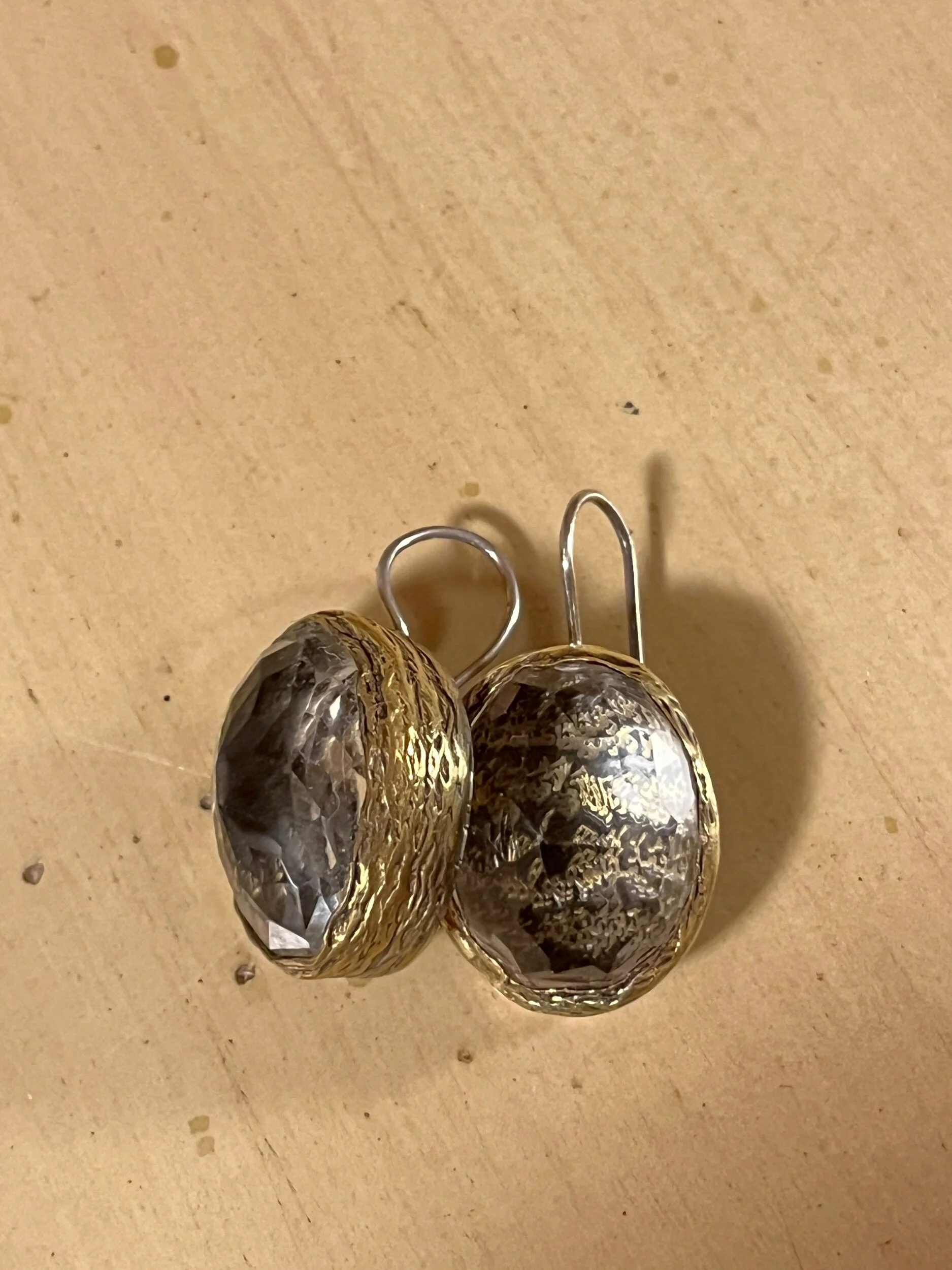 13DA5C48-8FD8-4F53-8DFB-7E502D8AF487