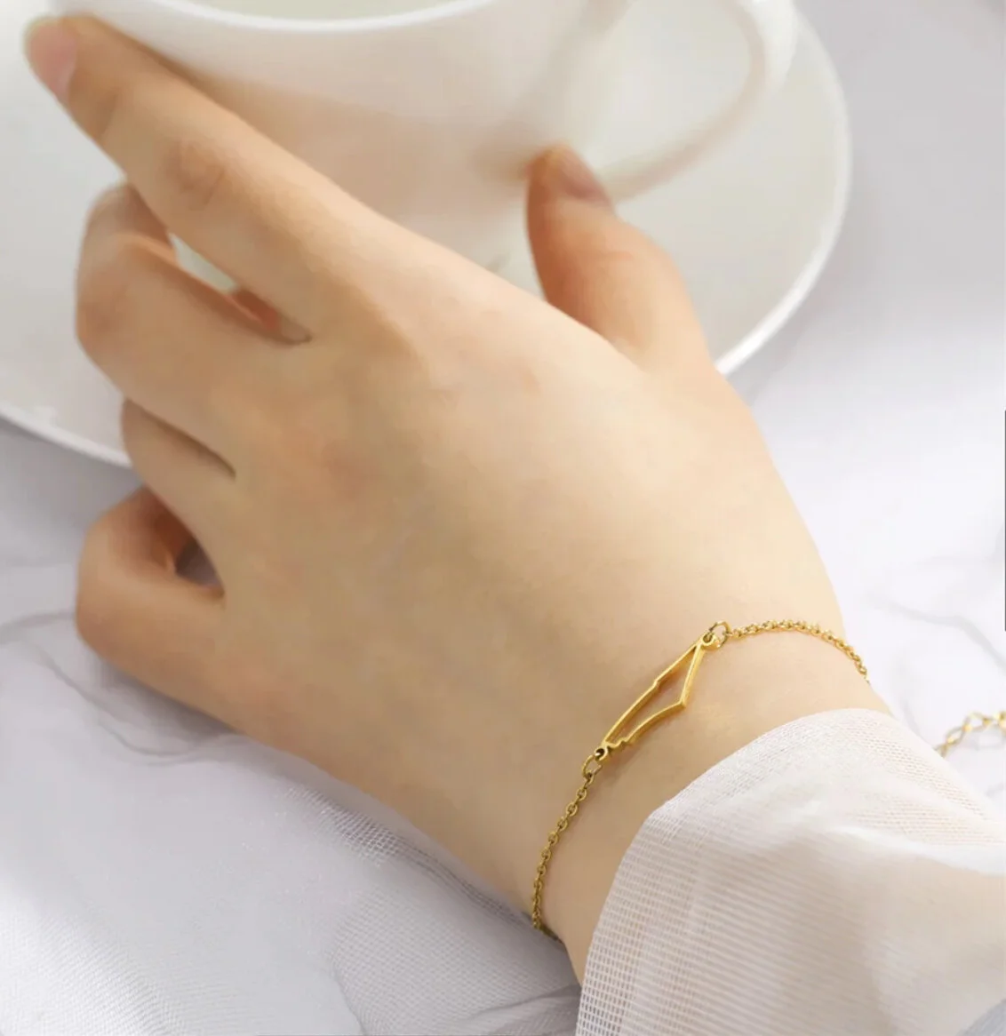 53BE4C47-81CD-4419-94EF-A5ACFCBE0037