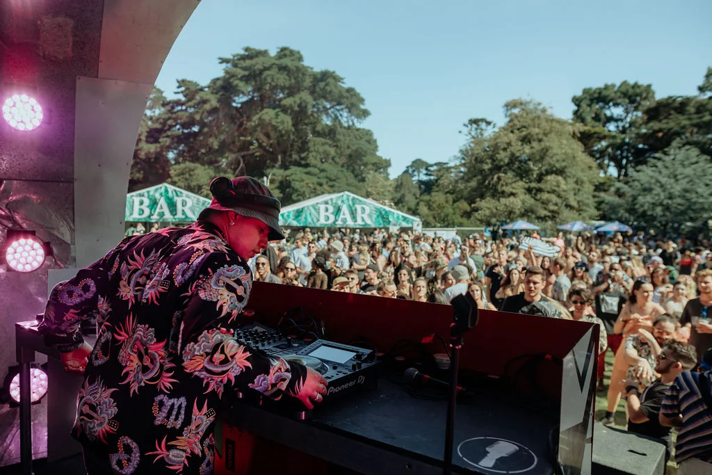 Joe Kay is stuck between two bars. (Photo by Jackson Grant)