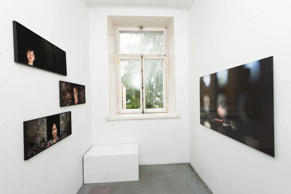 Left: Kami, 2009 by Sanni Seppo Right: Zoloft I, 2013 by Paula Saraste Photo: © Heli Kaskinen