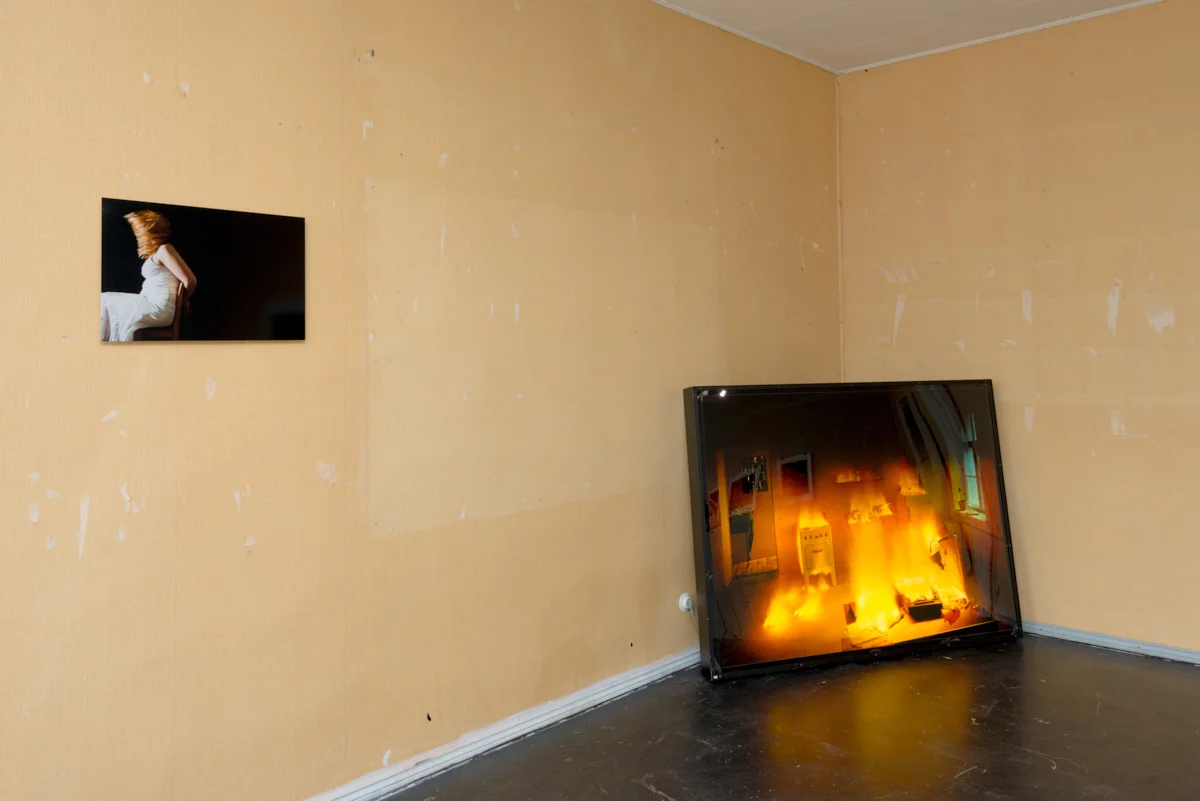 Left: Untitled (hair), 2009 by Heli Kaskinen Right: Fire No 1. (24.7.1997, Helsinki Finland) from the series Fire, 1994 – 1999 by Jyrki Parantainen Photo: © Heli Kaskinen
