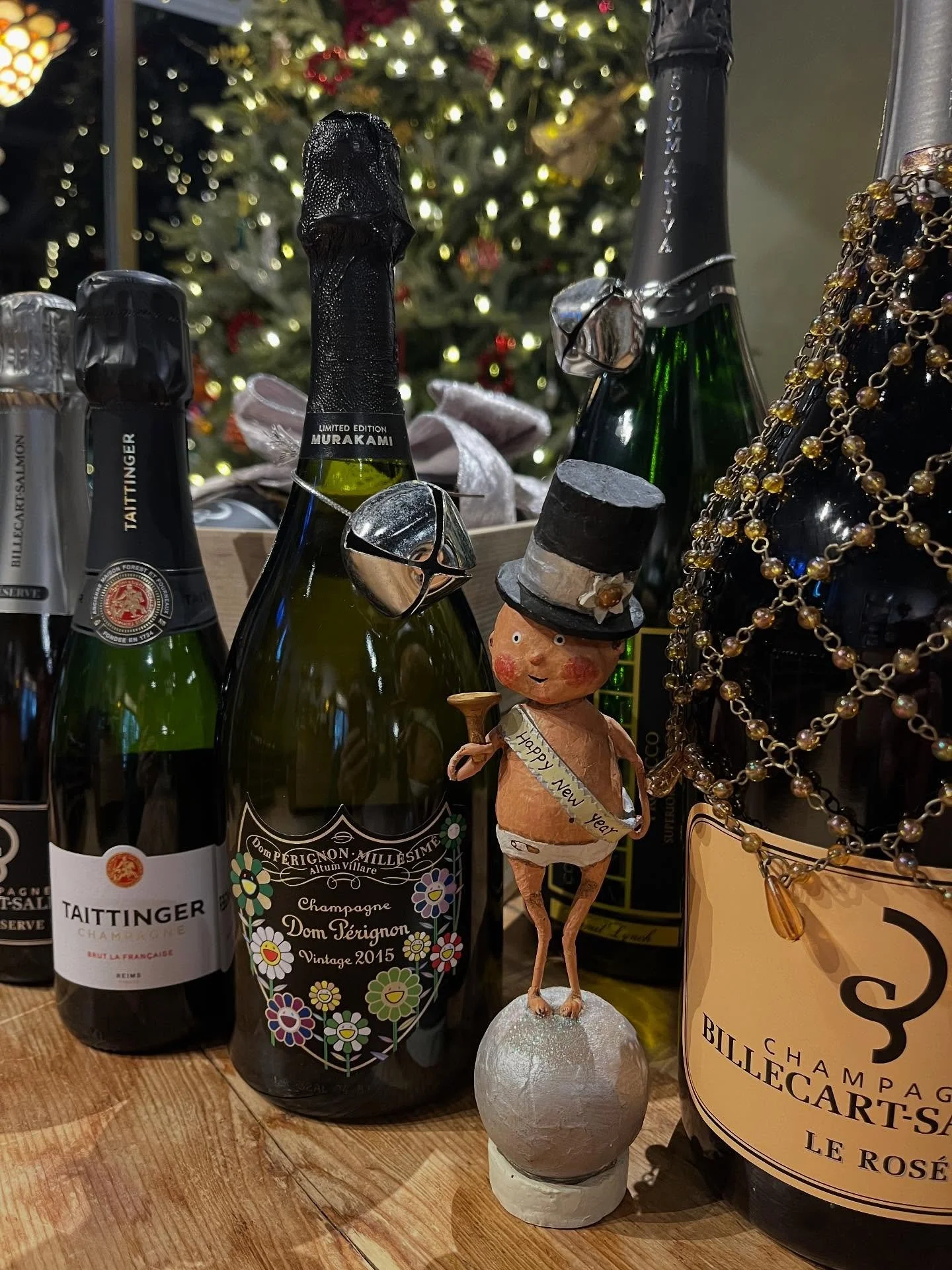 Open until 6:30 on this lovely last day of 2025!

Cheers to health and friendship in 2026🥂