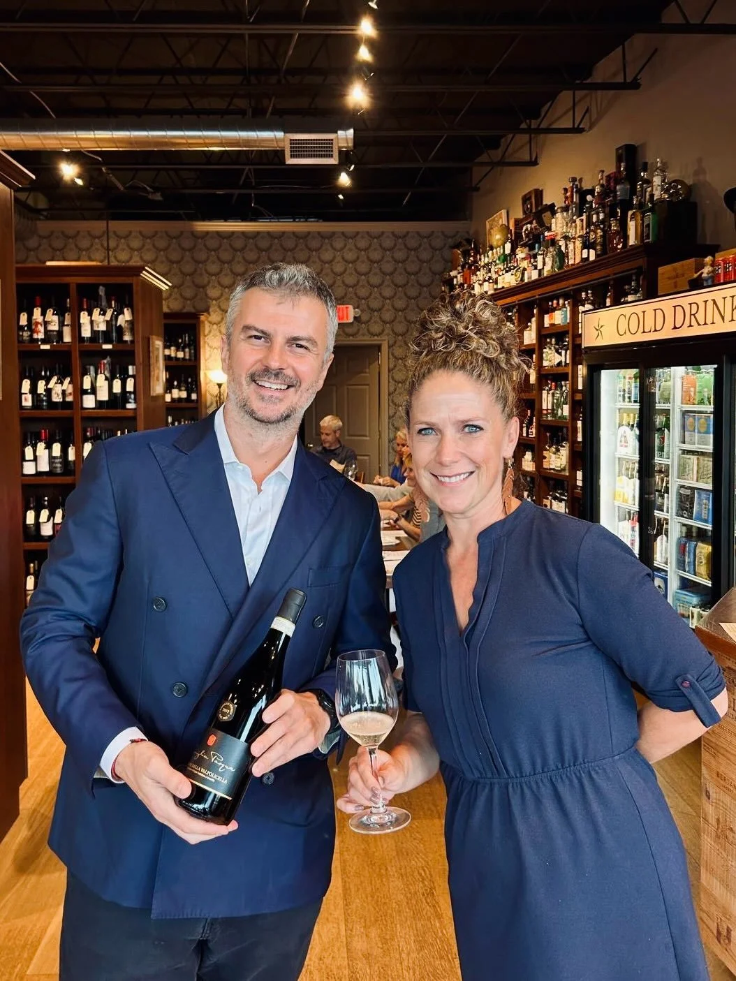 Fantastic evening with the inventive and traditional wines of the Familia Pasqua. Thank you Alessandro for your time and generosity!  We had a blast!
@deborahbazzano 
@pasquawines