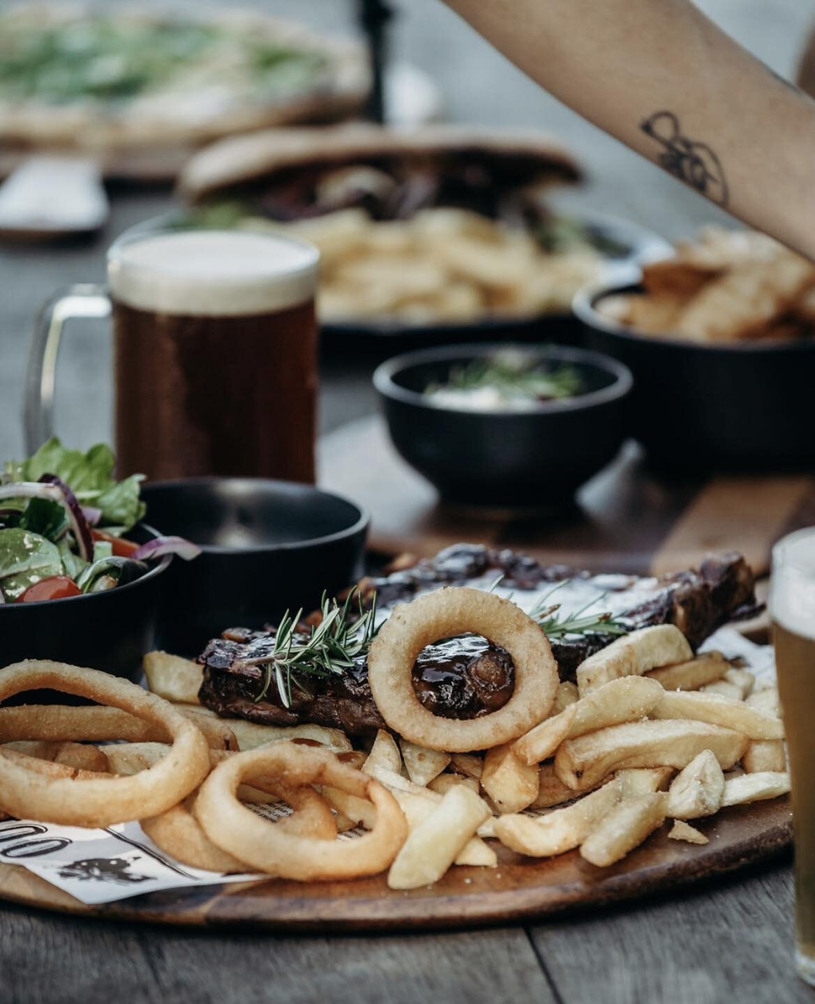 Thursday nights are the perfect nights for Valhalla takeaway! 🤌🏻

Give the restaurant a call on 4982 1446 to place your order&hellip;.menu available on our website ⬇️

https://www.valhallarestaurantbar.com.au