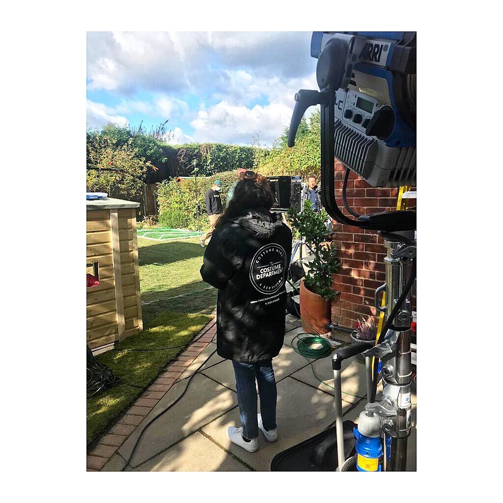 Not only do we have all of the costumes, we&rsquo;ve also got keep warm coats 🧥 With October round the corner these are going to be top priority! Here&rsquo;s one on set of a TVC today 🎥.
.
.
.
.
.
.
.
.
#coat #blackcoat #keepwarmcoat #keepwarm #ke