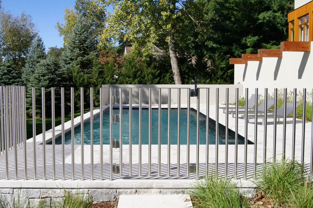 Stainless steel pool fence (1024x681).jpg