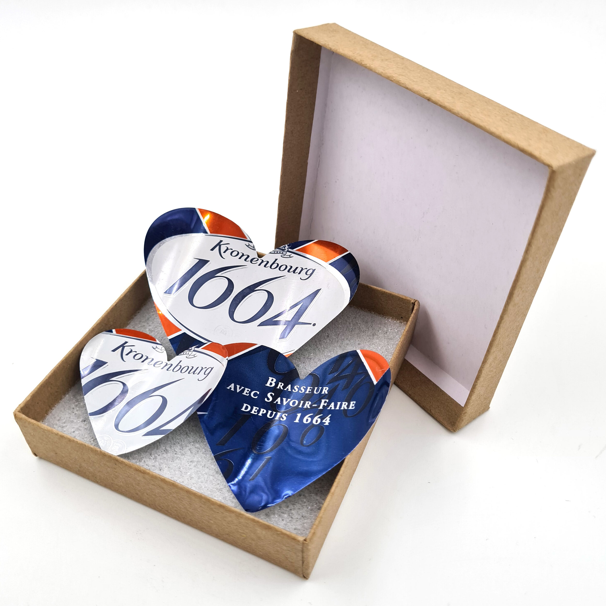 Recycled Kronenbourg Cans Set of 3 heart magnets with gift box Drinks Can Fridge Magnets 