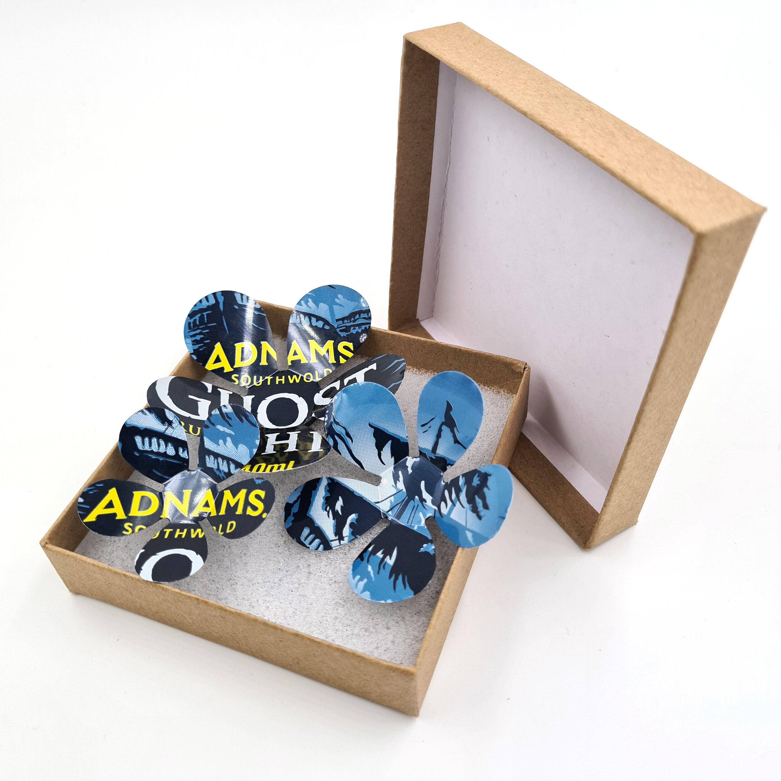 Adnams eco Can Flower Magnets in sustainable box 