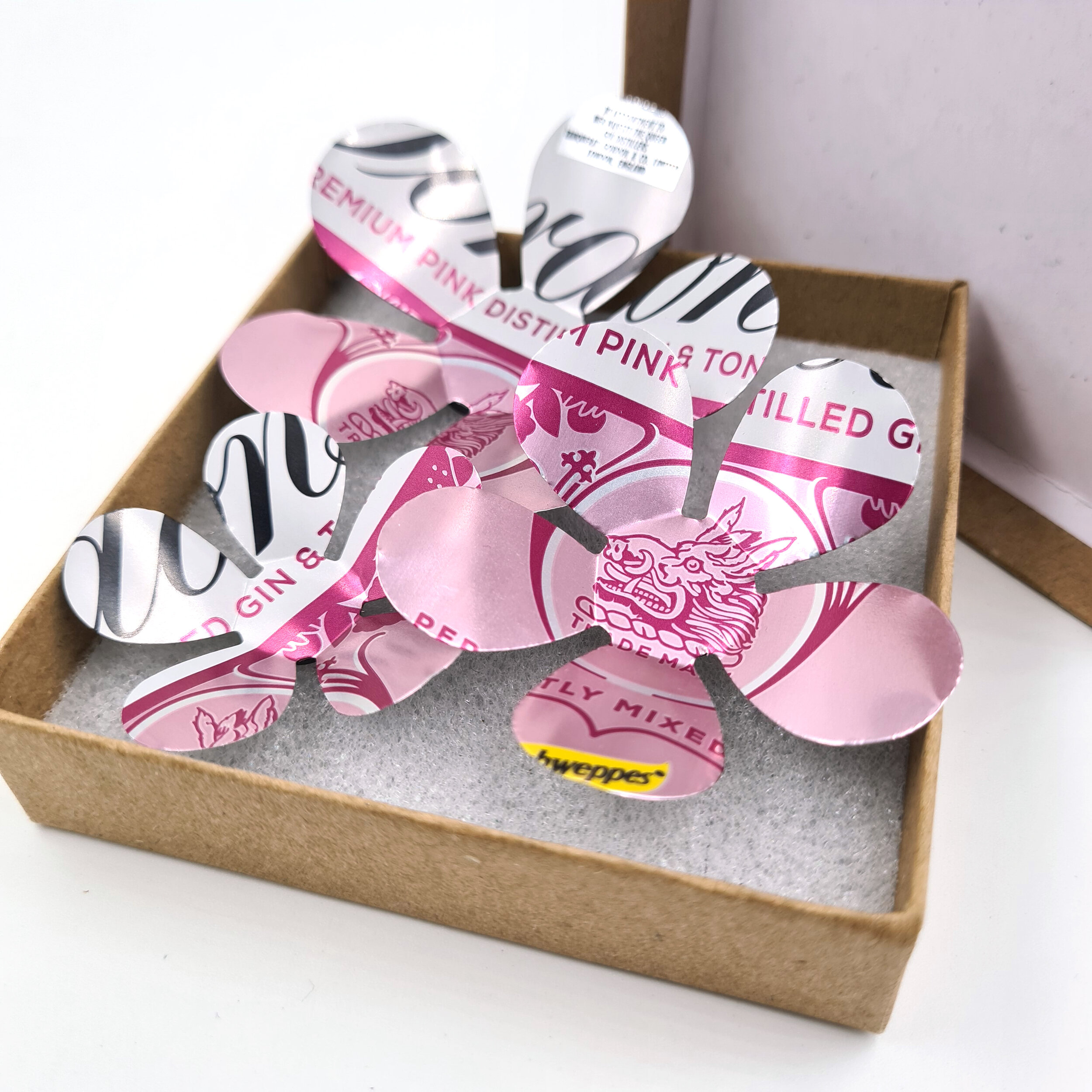 Pink and white eco Gin Can Flower Magnets 