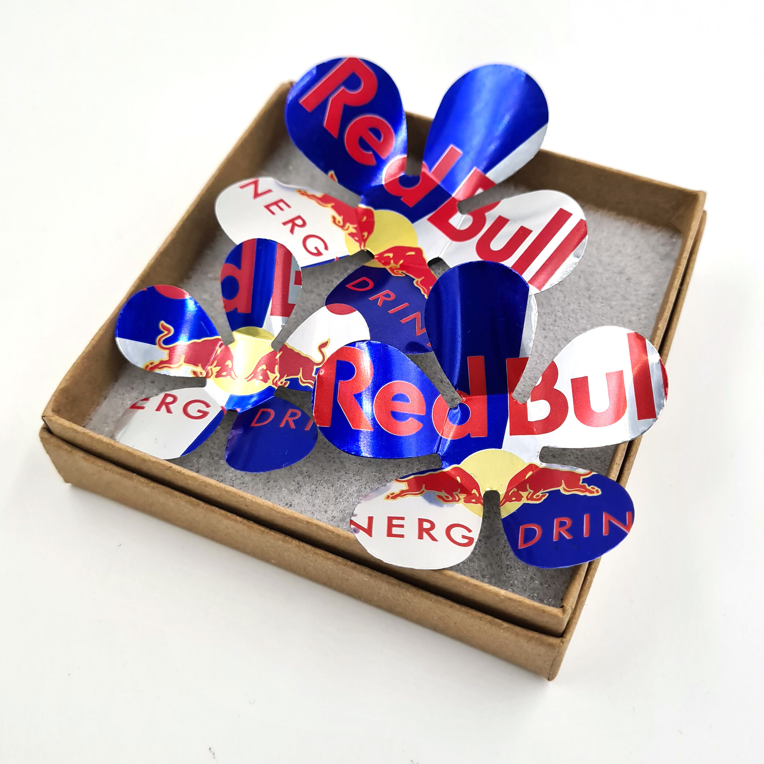 Sustainable creative Redbull Can Flower Magnets in box
