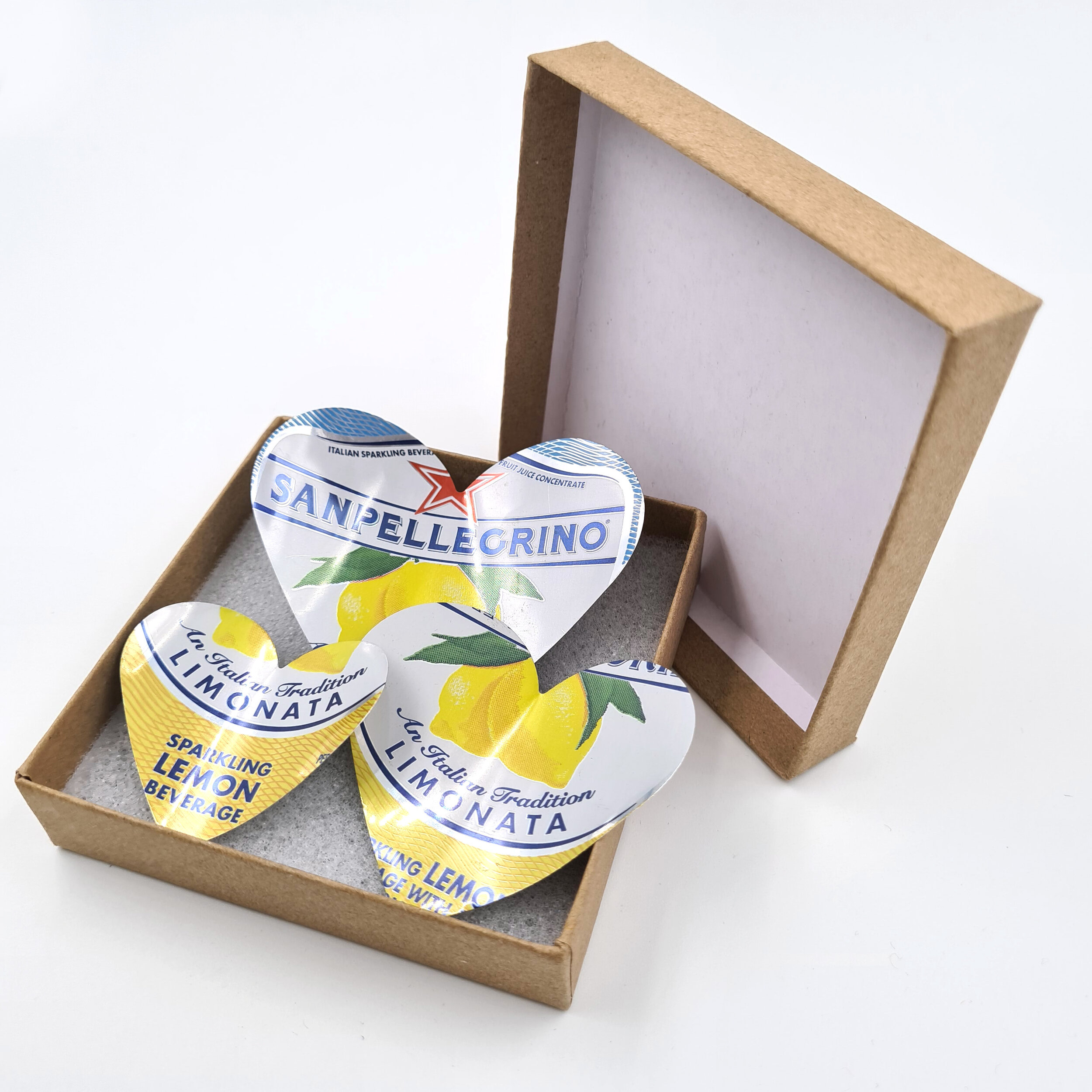 Yellow San Pellegrino Heart Can Magnets sustainable decoration in box