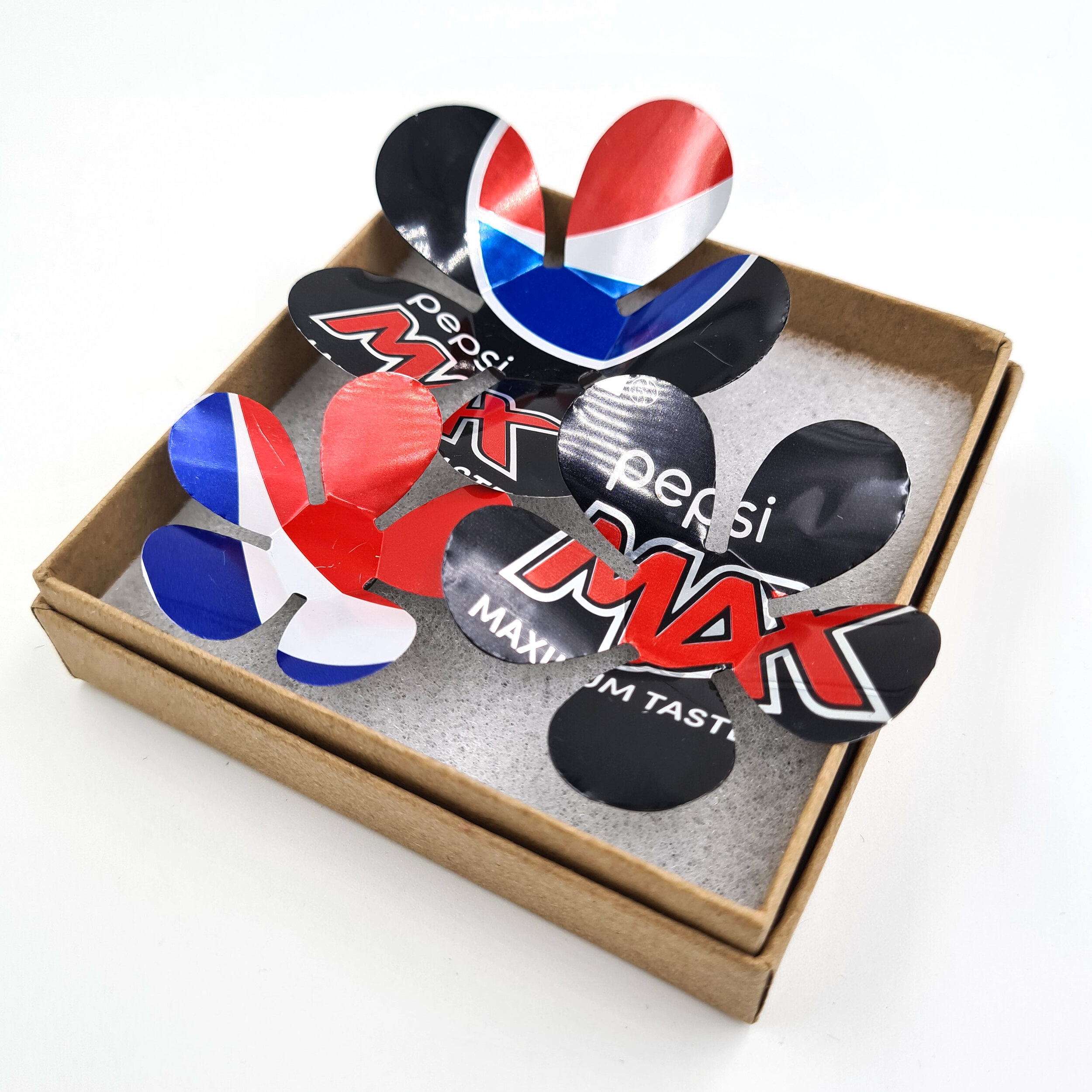 Red and blue creative eco design Pepsi Max Can Flower Magnets