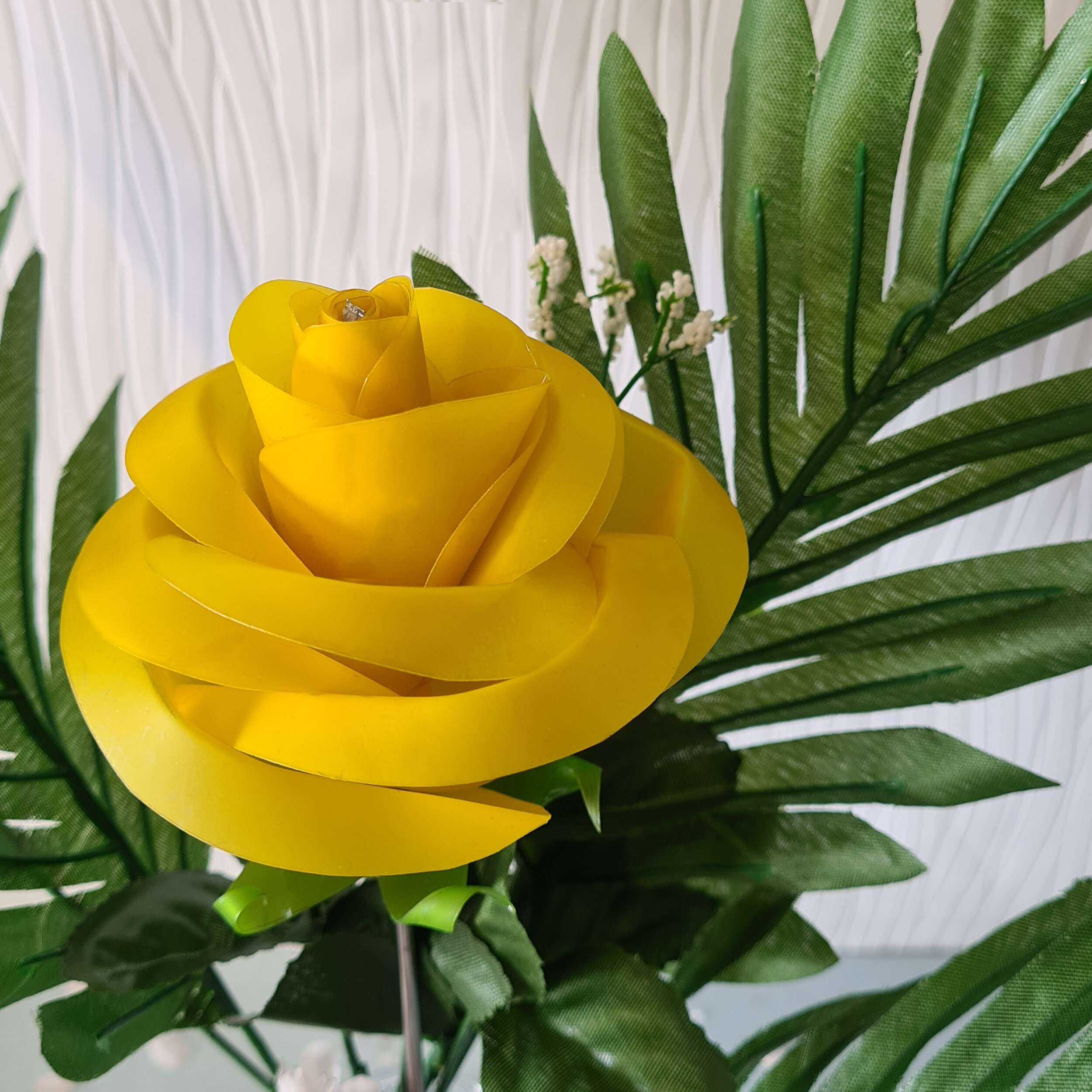 yellow Rose Single 1.jpg