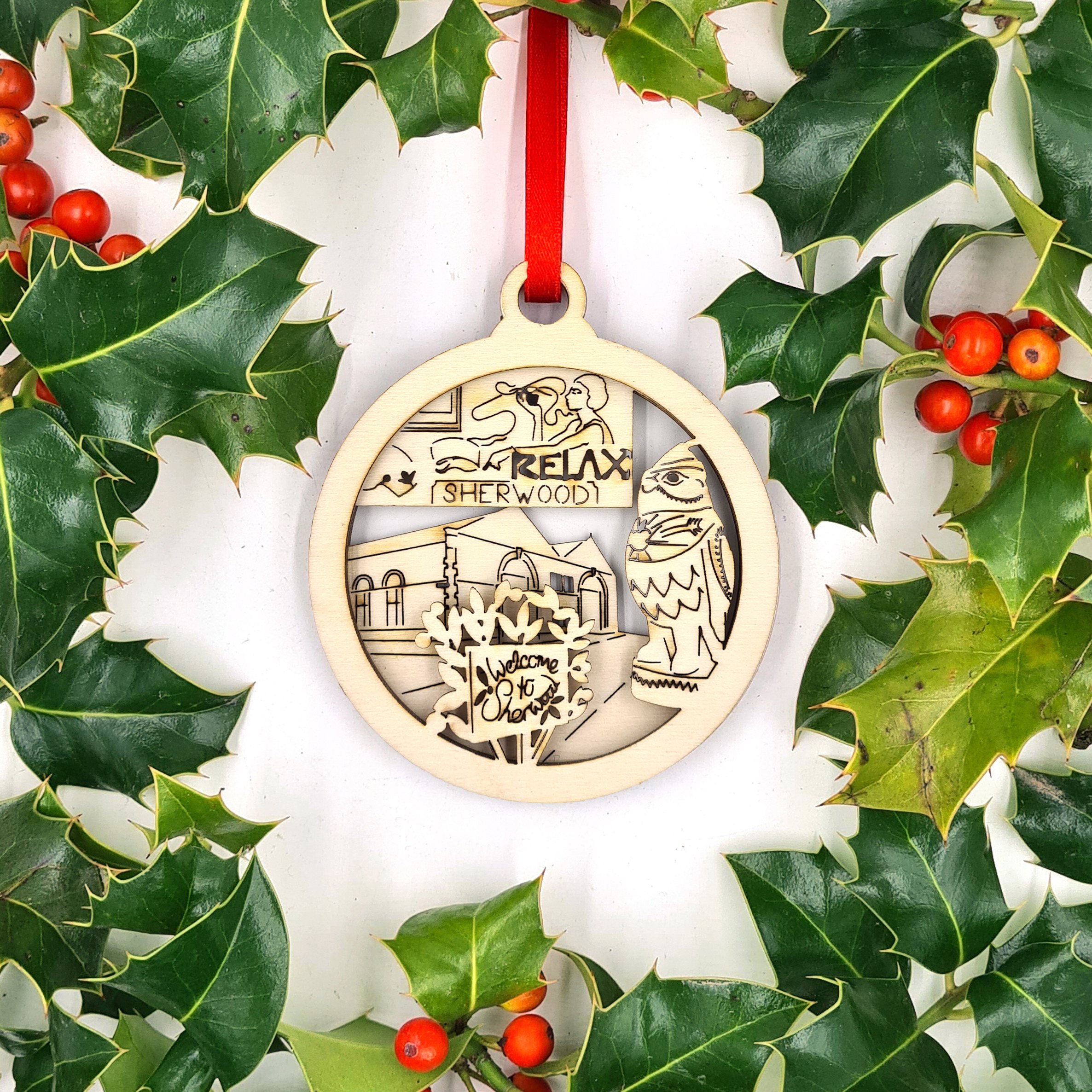 Sherwood Bauble with Holly.jpg