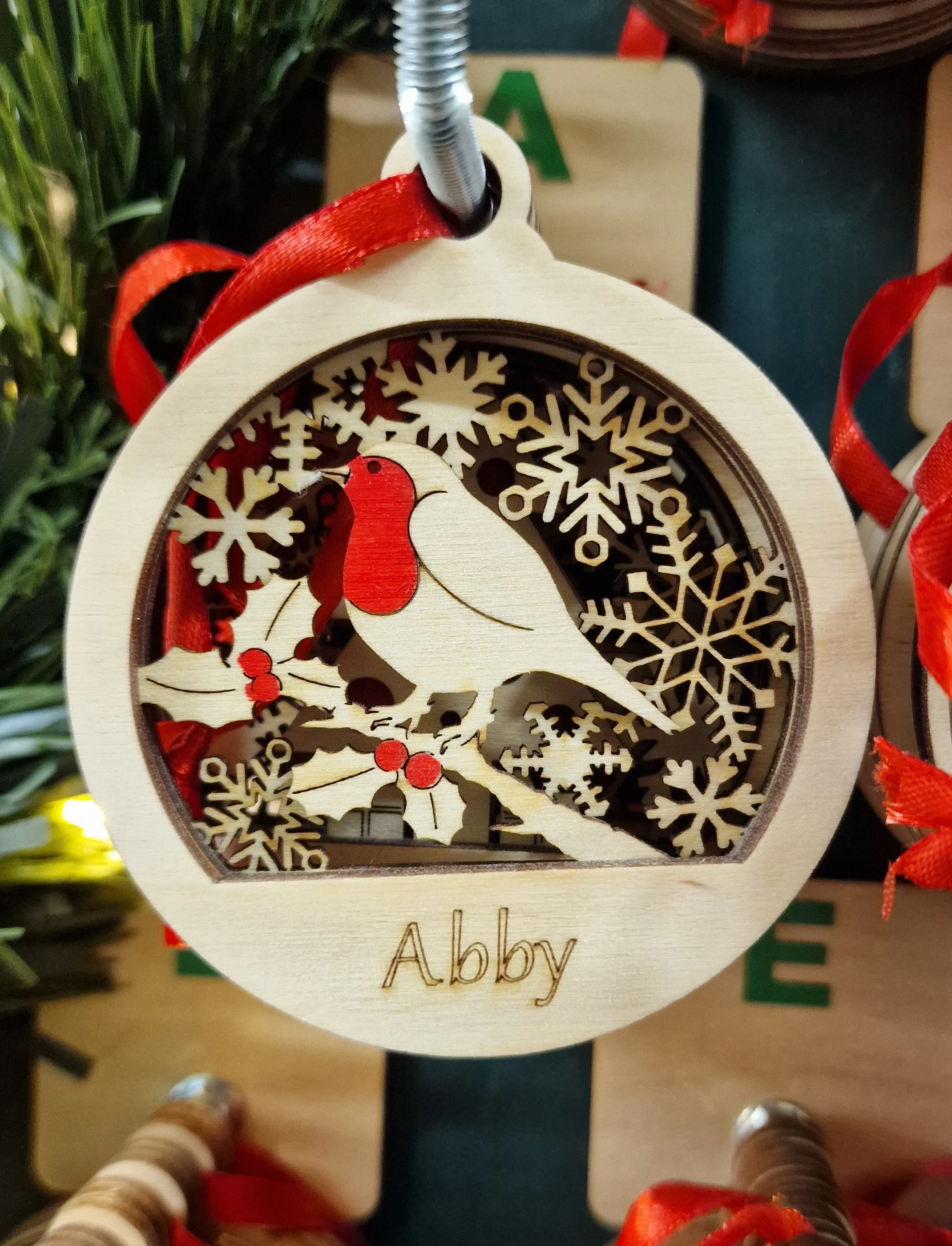 Robin Personalised Name Bauble 2.jpg