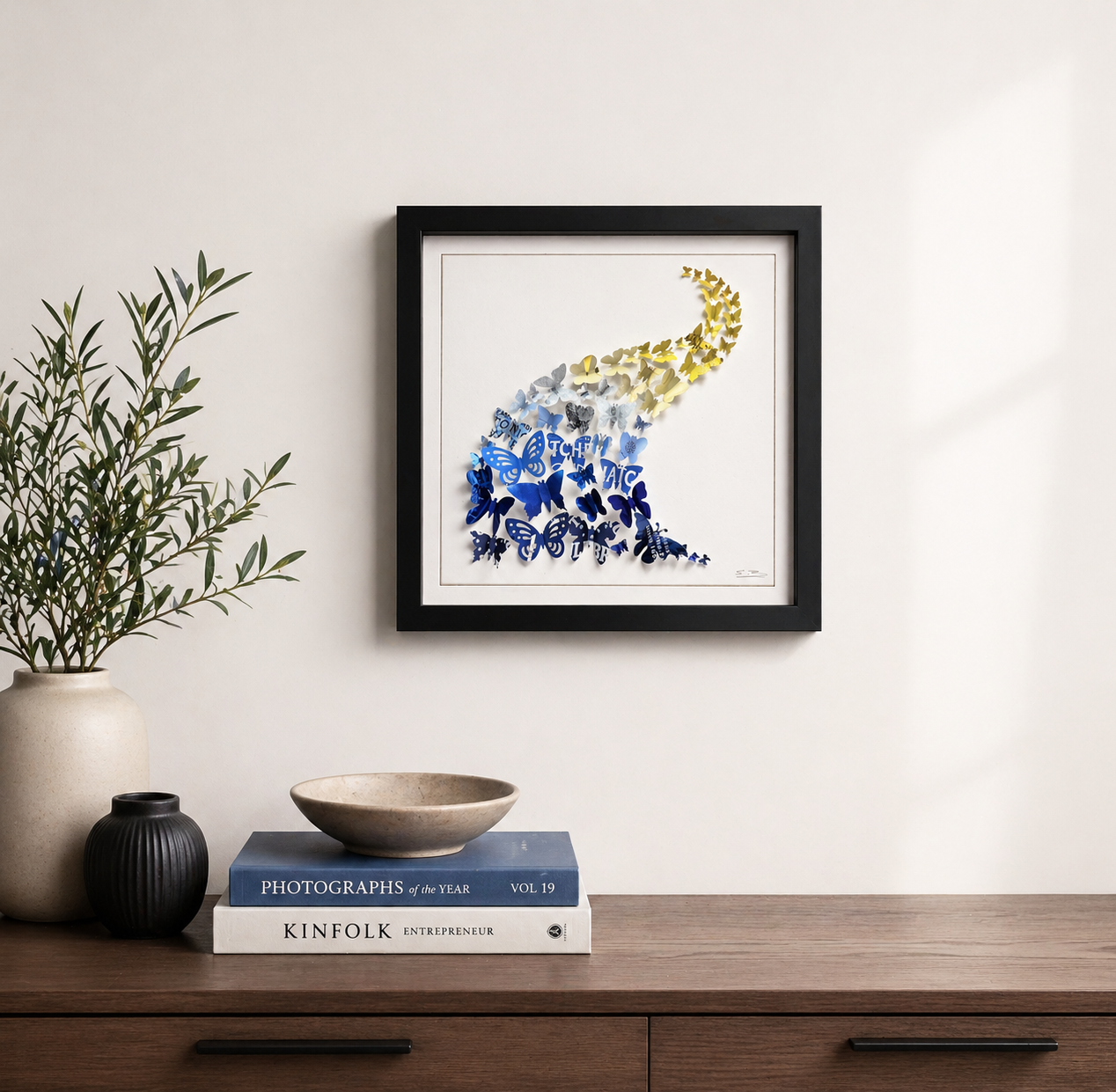 Beachy Swoosh Lifestyle Shot.png