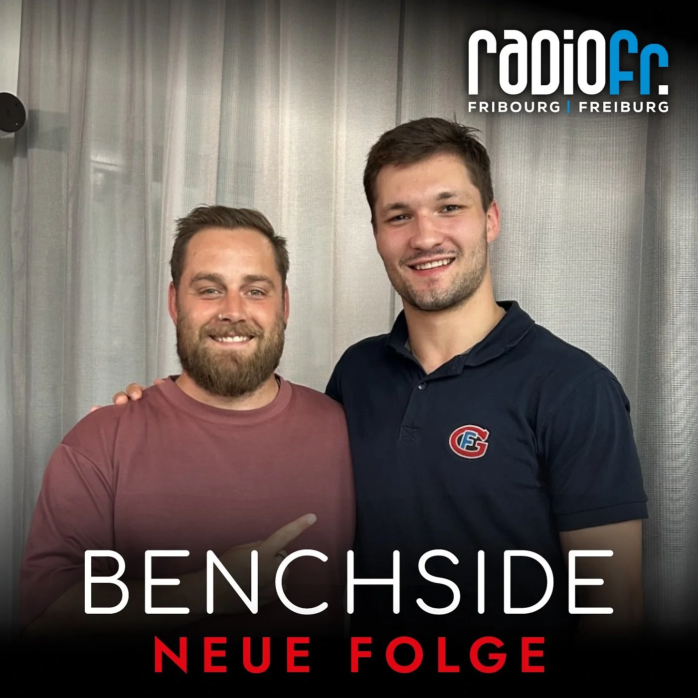 WE ARE BACK 🔥
benchside geht in die 3. Staffel! Mit am Start, Gott&eacute;ron-Verteidiger M&auml;x Streule. Er spricht &uuml;ber die ersten Wochen unter dem neuen Trainer Roger R&ouml;nnberg und ob es f&uuml;r ihn wohl reicht, im 1. Powerplay dabei 