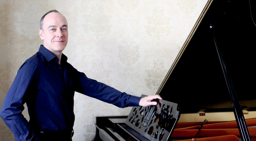 LEON McCAWLEY - piano - 6.30pm