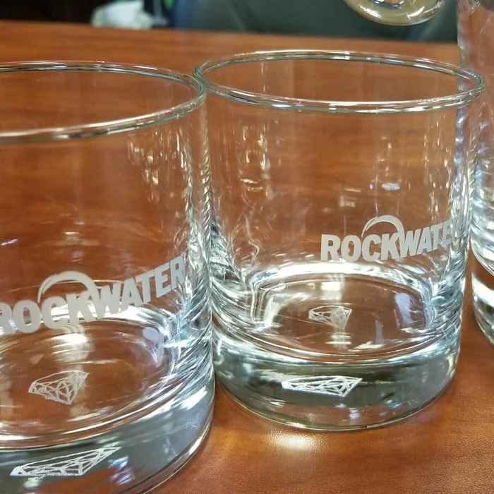 custom engraved glassware - glass etching