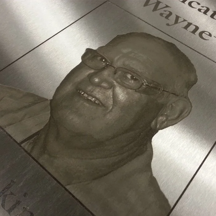 metalphoto processing - engrave pictures on metal