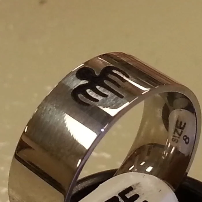 custom engraved jewelry