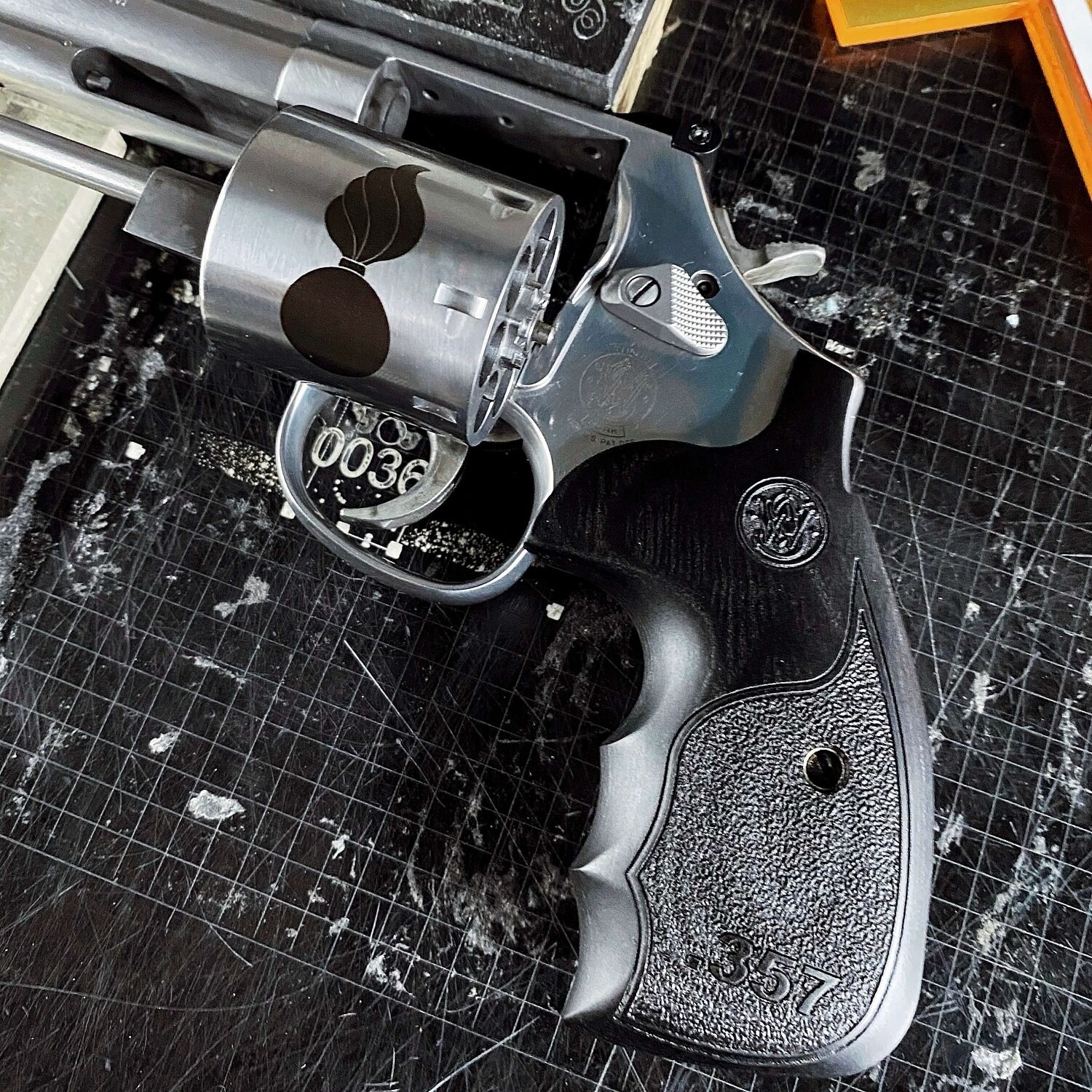 gun engraving.jpg