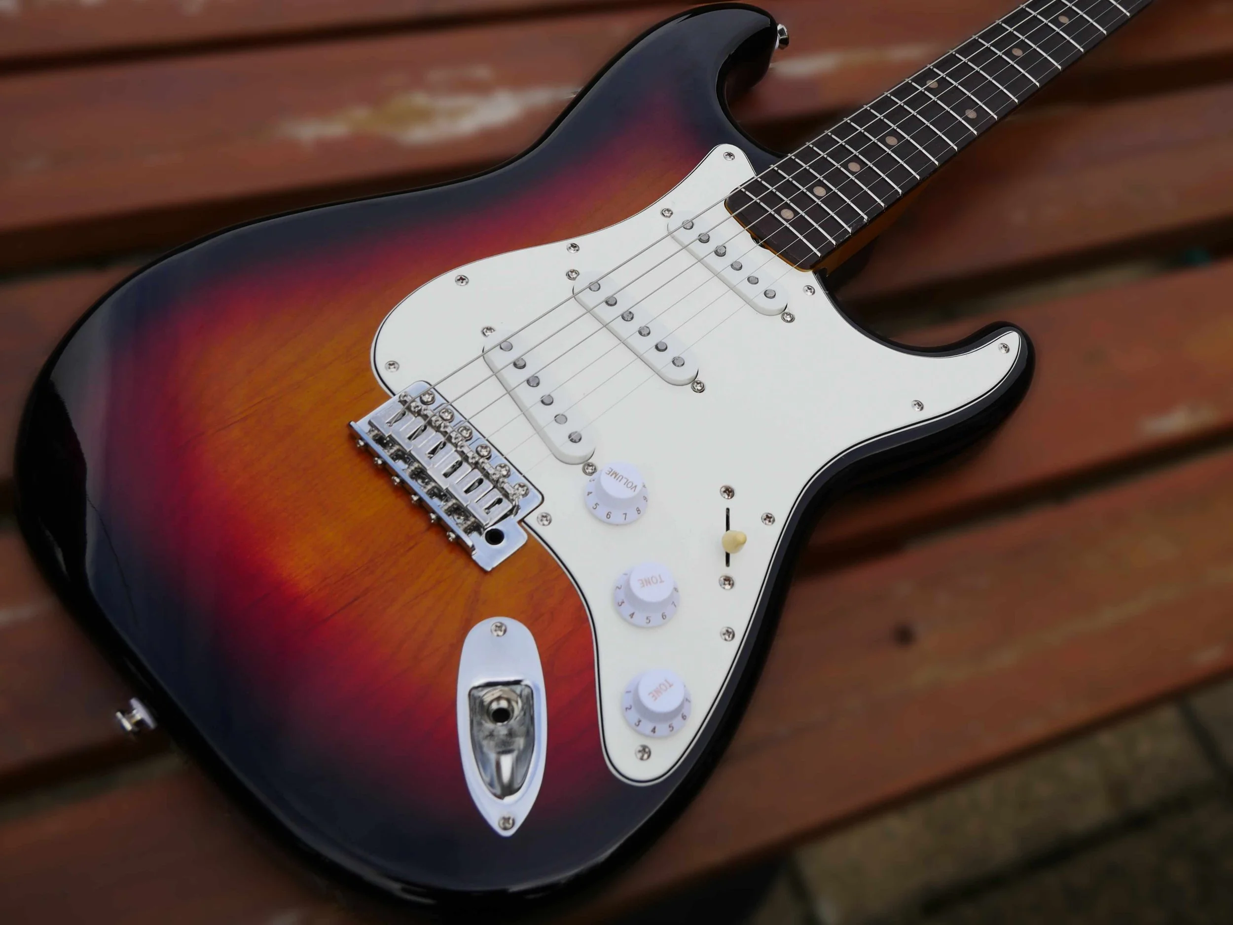 Sam's Strat.jpg