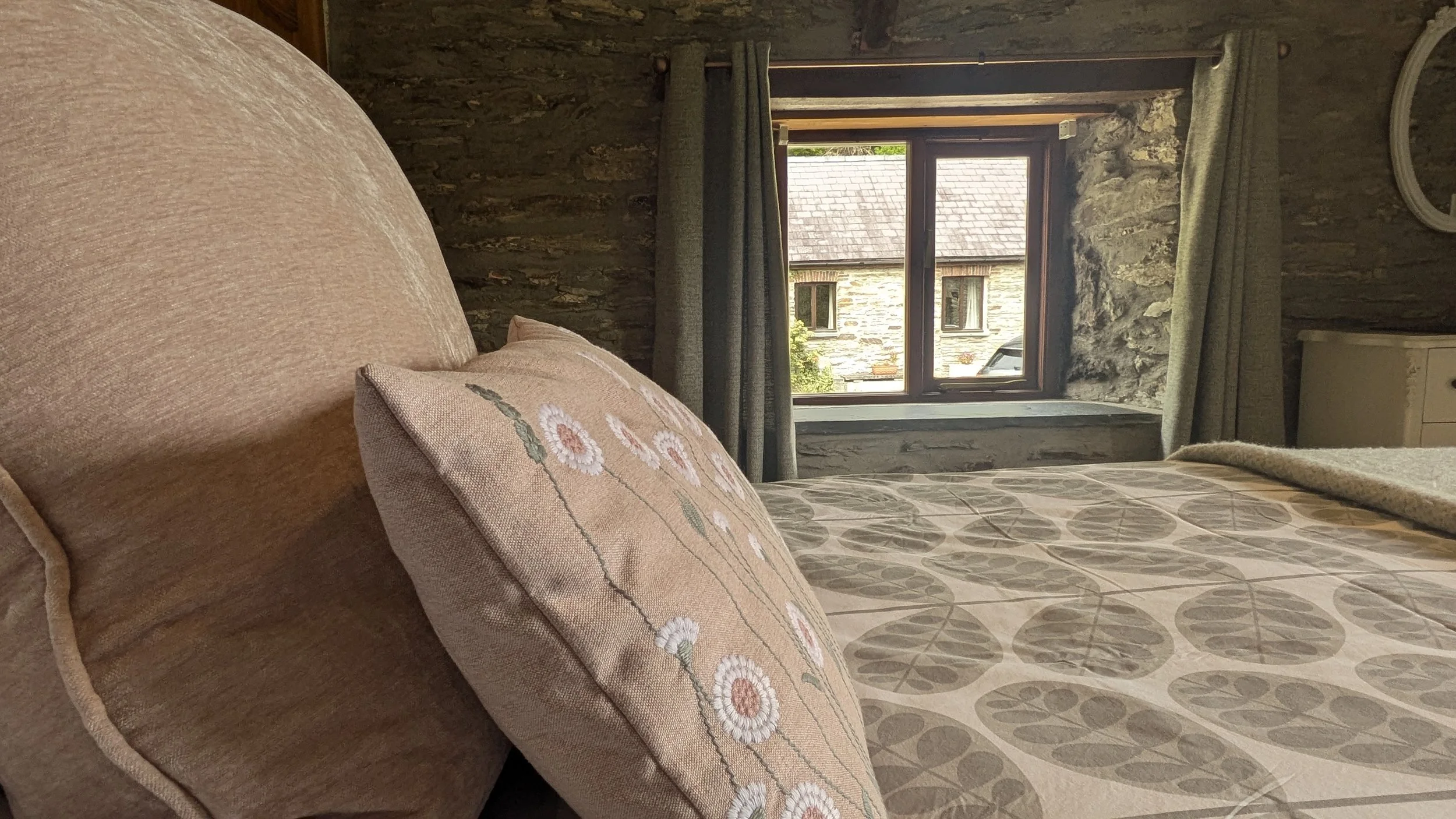 The Stables Cottage Double Bedroom