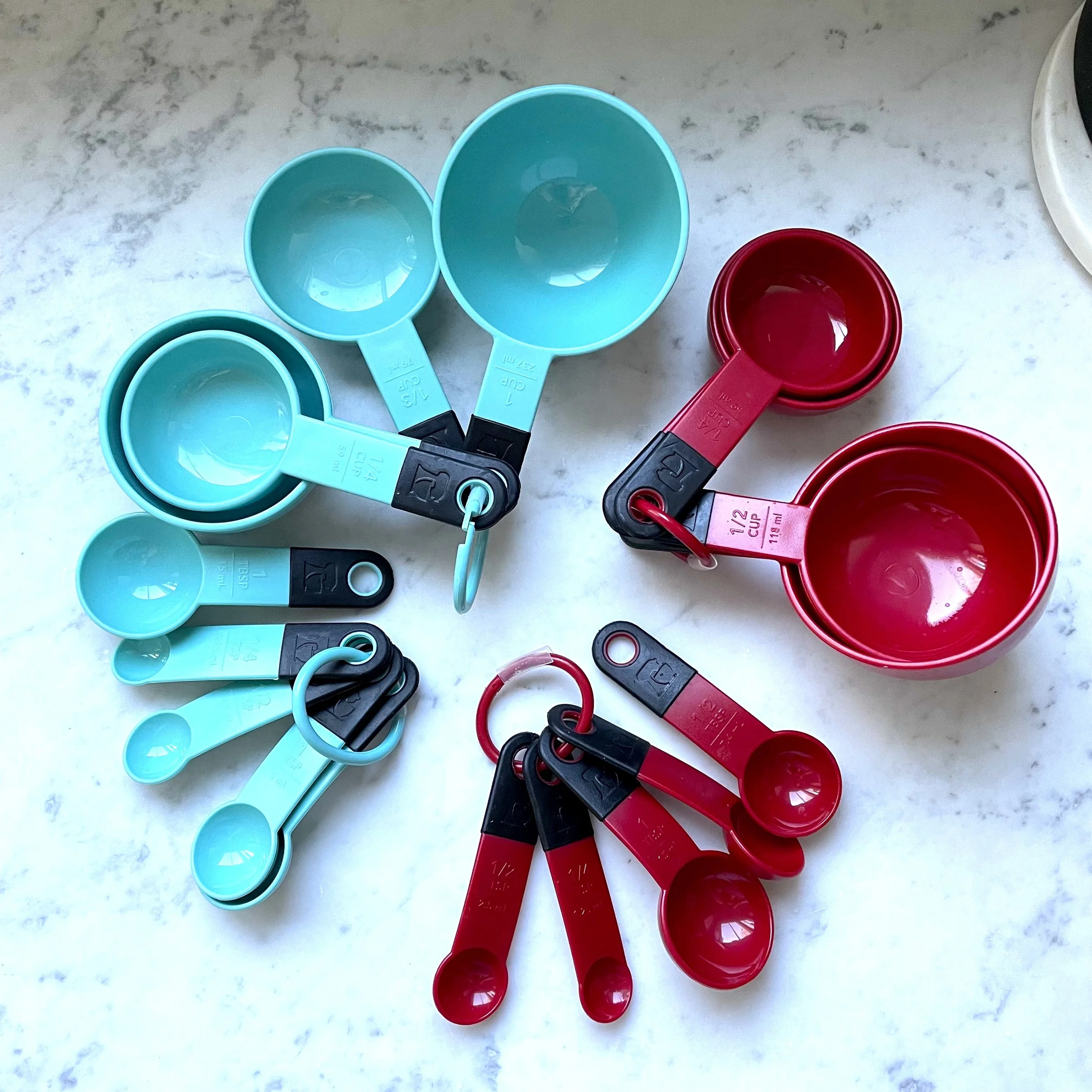 How My Family Uses ‘Kosher Colors’ To Make Our Kitchen Work For Us | Apartment Therapy
