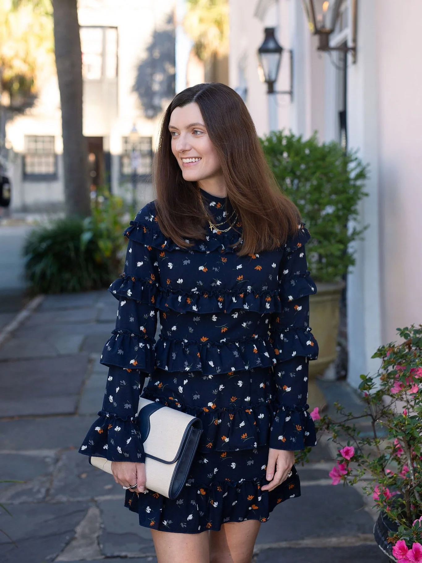 Strolling into the weekend 🤍