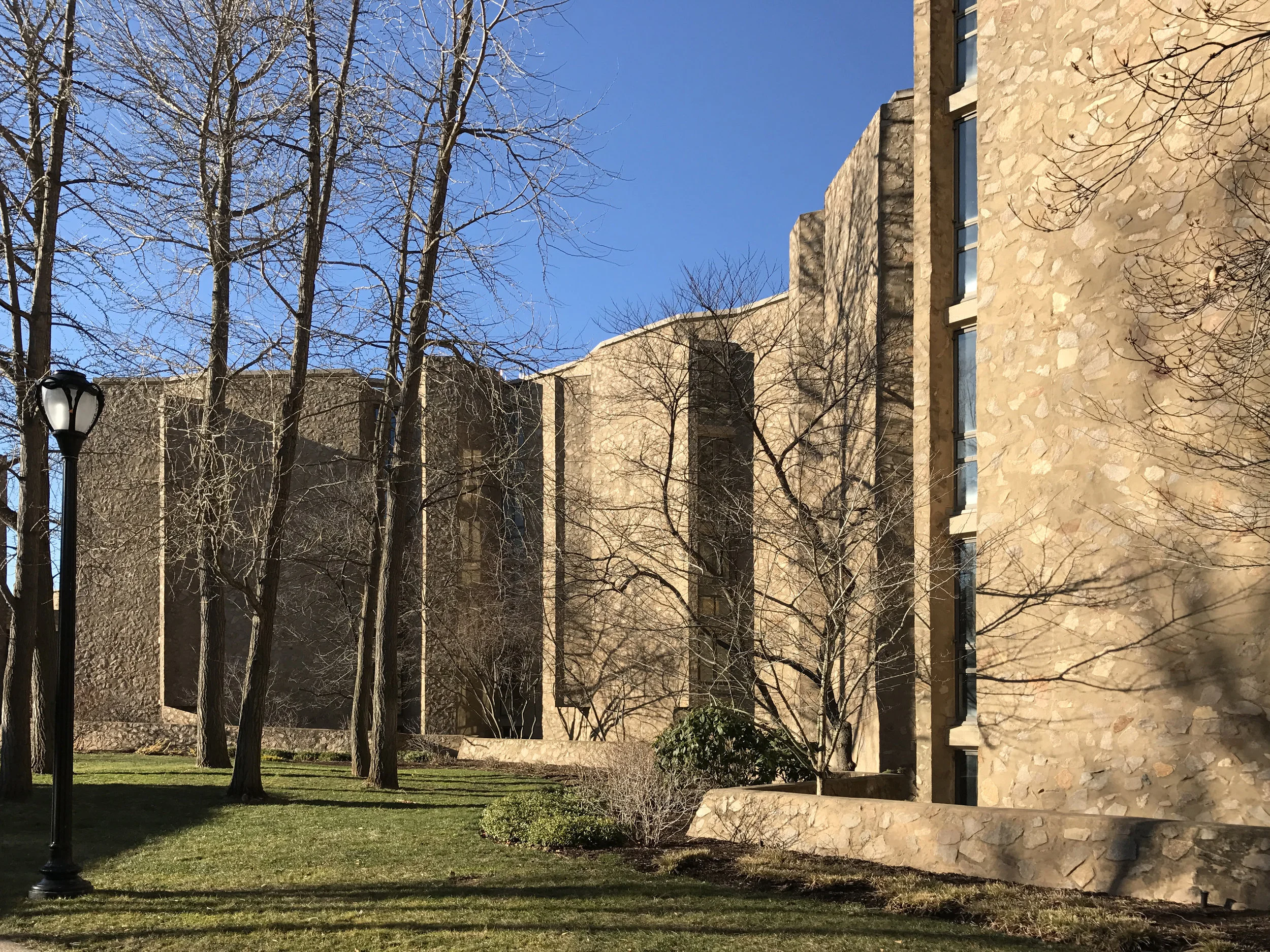 2017 NHPT Landmark Plaque Morse and Stiles Colleges 302 York Street Architect: Eero Saarinen Date: 1960 Owner: Yale University Renovation Architect: Stephen Kieran, KieranTimberlake Renovation Date: 2011 The underlying literal and figurative strength of form of Eero Saarinen’s original design for Morse and Stiles Residential Colleges at Yale is clearly apparent in the renovation work completed there by KieranTimberlake. Saarinen designs with repeated modules reflecting functionality, all to be read as architectural elements playing with one another in vertical undulation of skyline silhouette across the rise and fall of the site’s ground plane. Stephen Kieran, in his restorative renovation of Morse and Stiles, deftly and sensitively underscores Saarinen’s intents. Functionalities and undulations are supplemented, giving contemporary relevance to Saarinen’s sense of poetic wonder in architectural form.