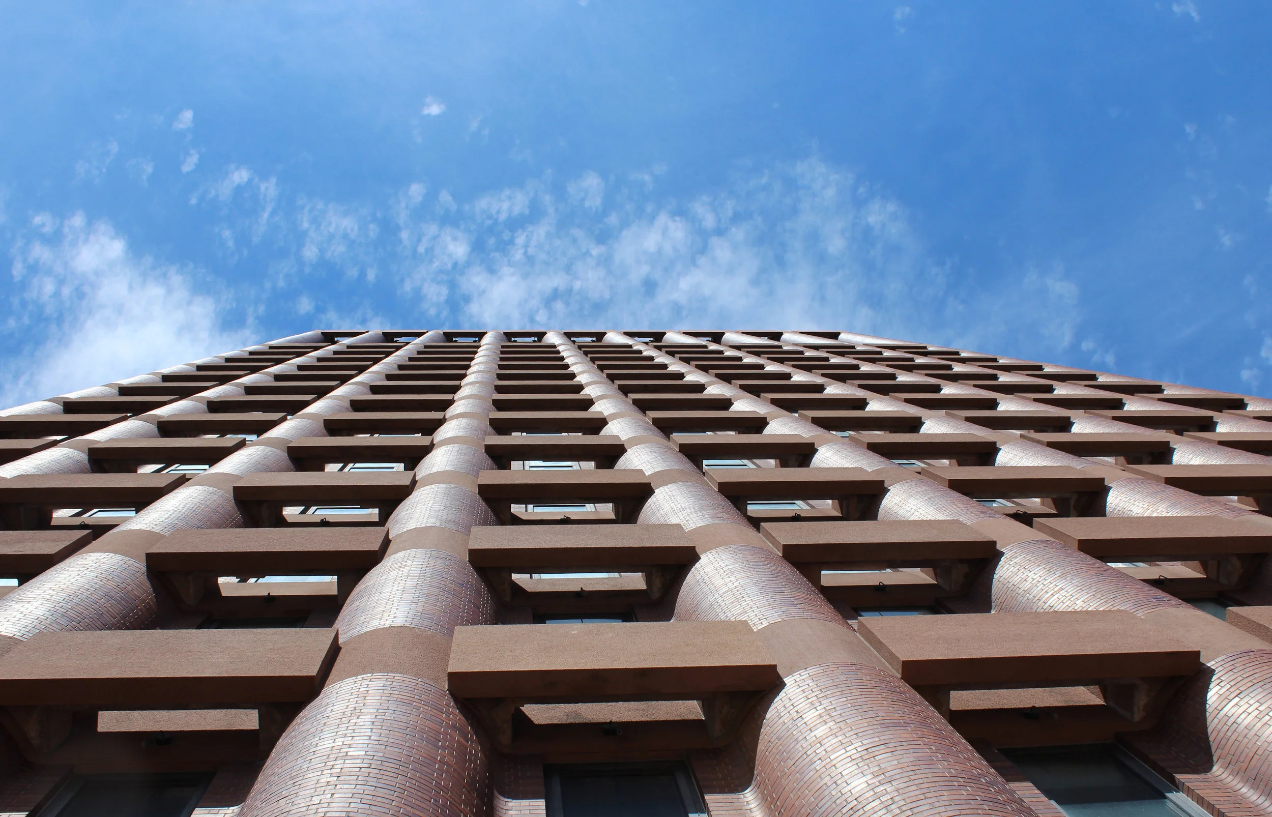 Kline Biology Tower, 219 Prospect Street. Architect: Philip Johnson Associates, 1964.