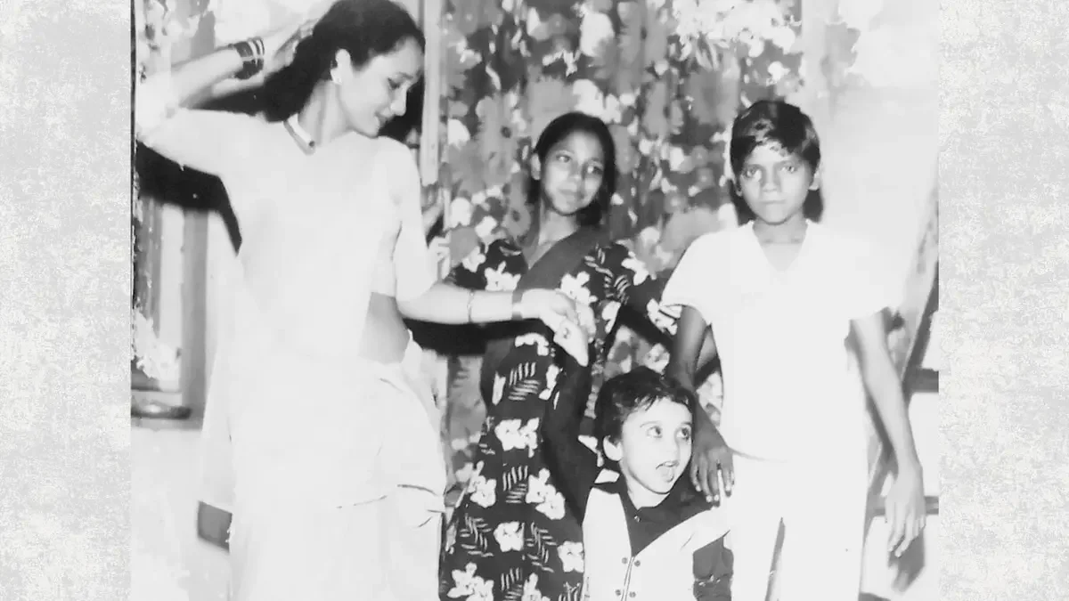 The boy who lived between two worlds - Frontline