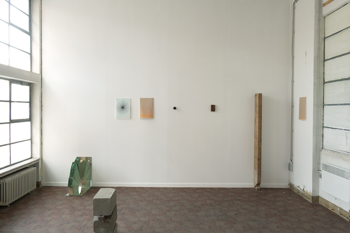  “SYZYGY” installation view  n+1, Cas.co, Leuven, Belgium. 