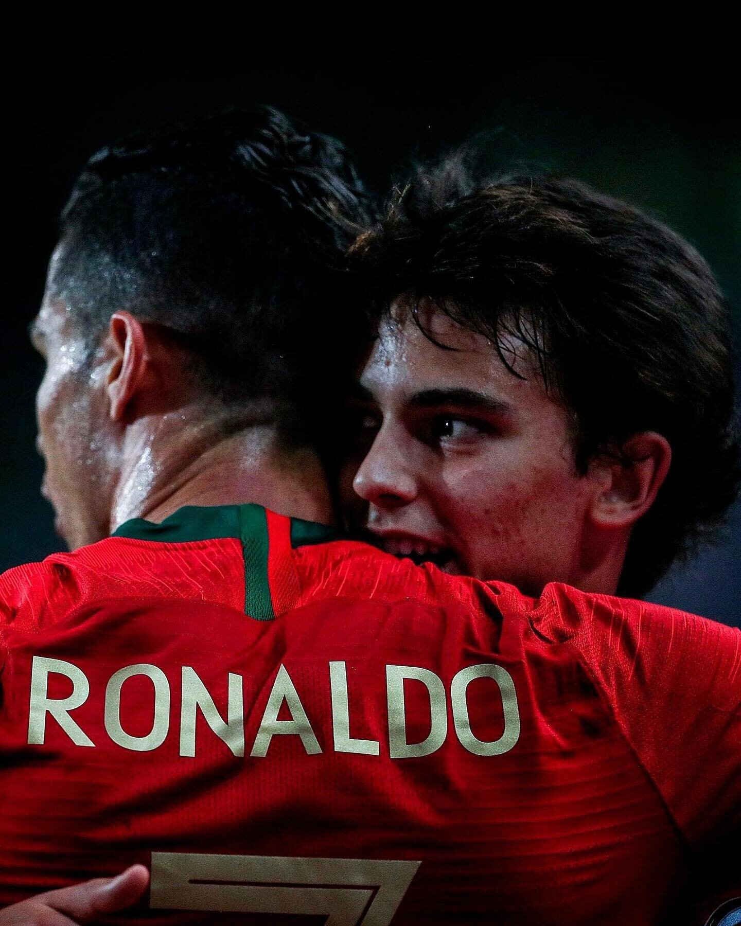 The present and the future. 
🚀✨🇵🇹