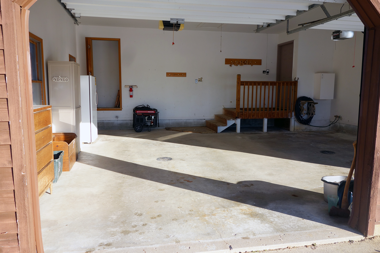 2 Car Garage with hot/cold water